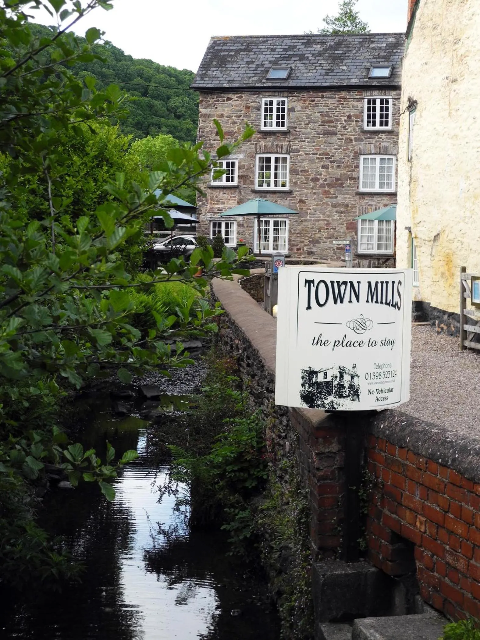 Property building in Town Mills