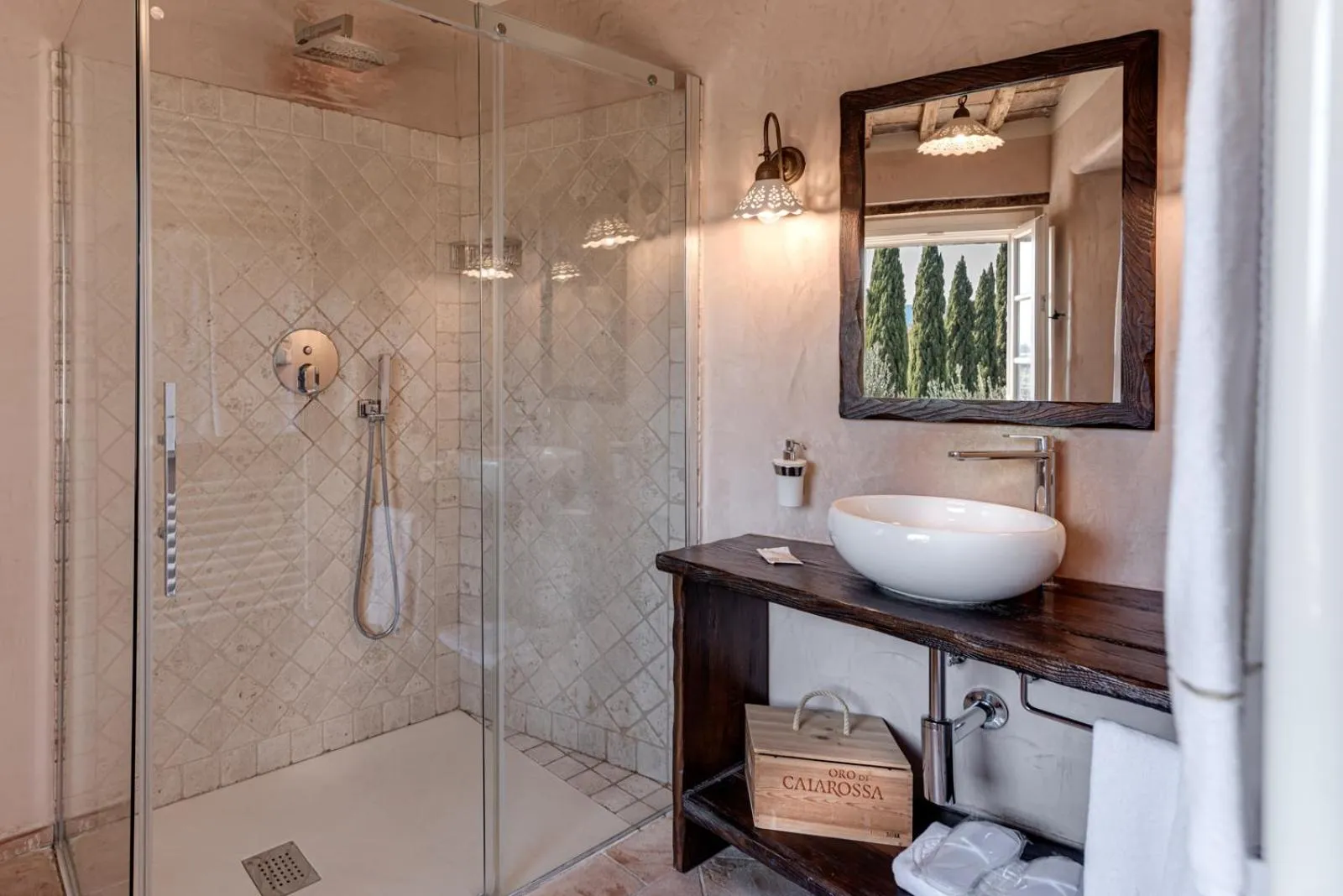 Bedroom in Locanda dell'Aioncino