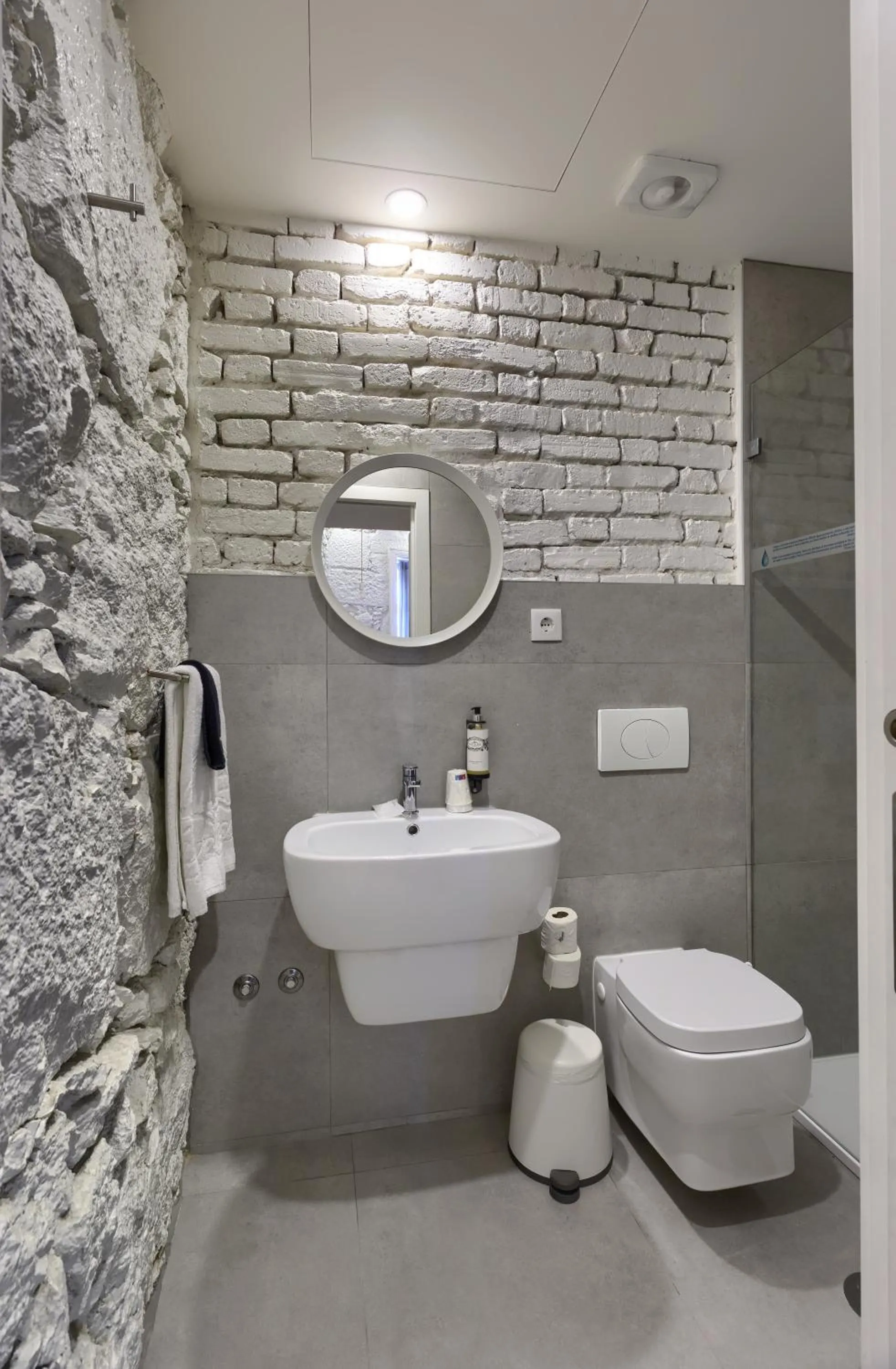 Shower in Bemyguest - Loft Guest House Jardim das Mães Charming