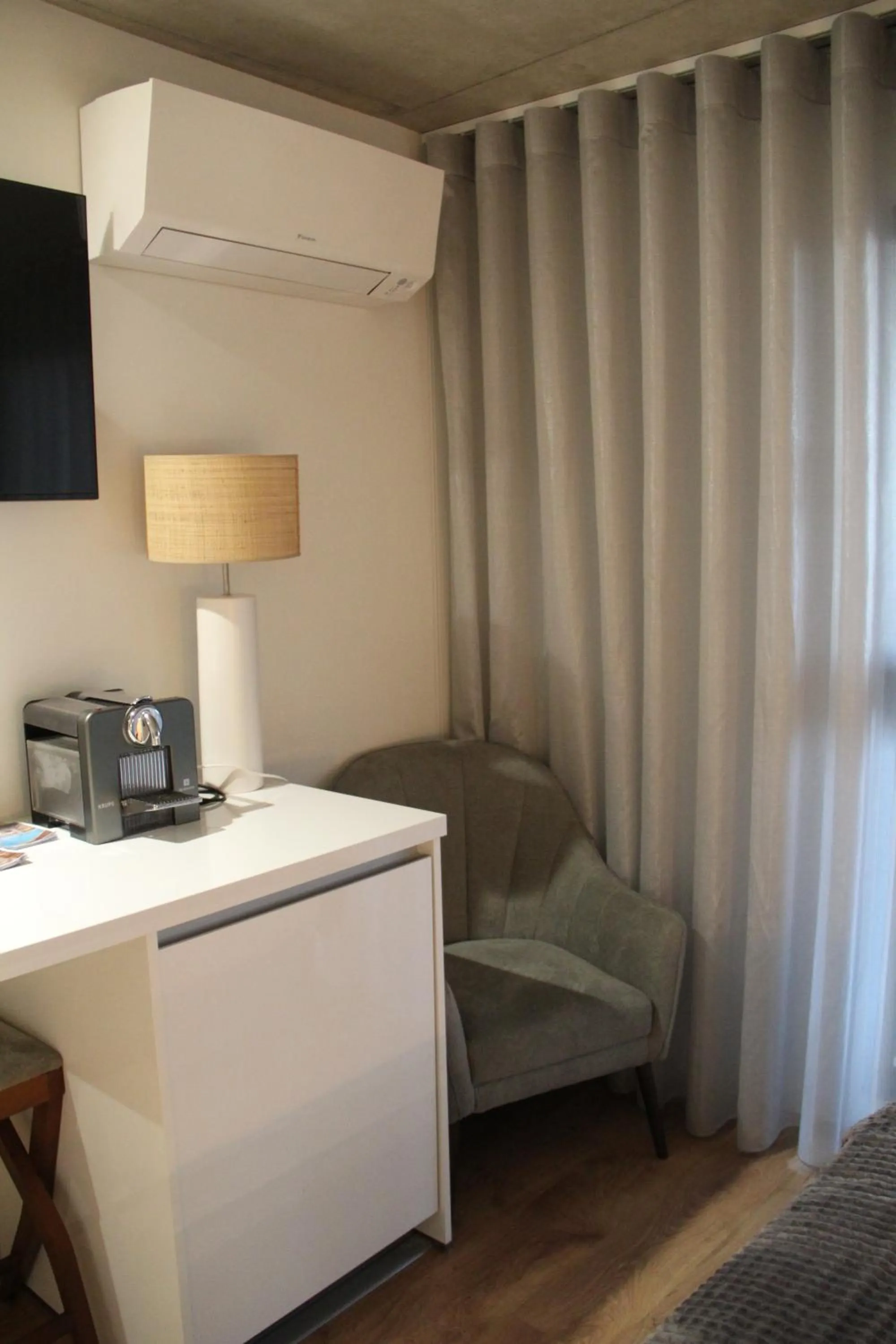 TV and multimedia, Bed in Bemyguest - Loft Guest House Jardim das Mães Charming