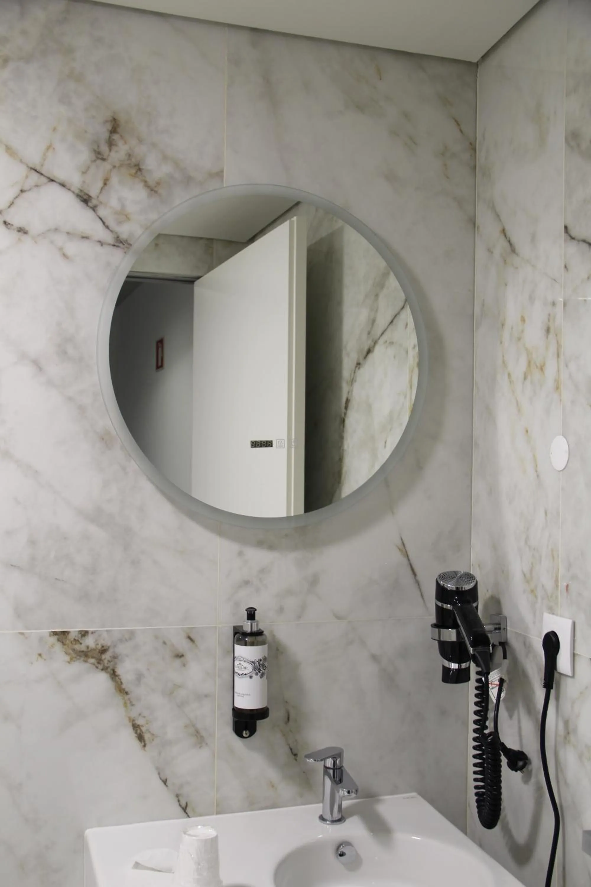 Bathroom in Bemyguest - Loft Guest House Jardim das Mães Charming