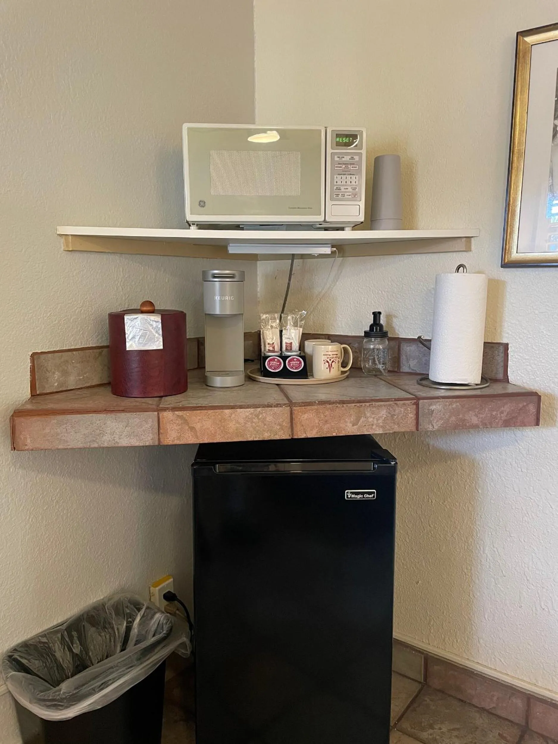 Coffee/tea facilities in Desert Paradise - A Men's Clothing Optional Resort