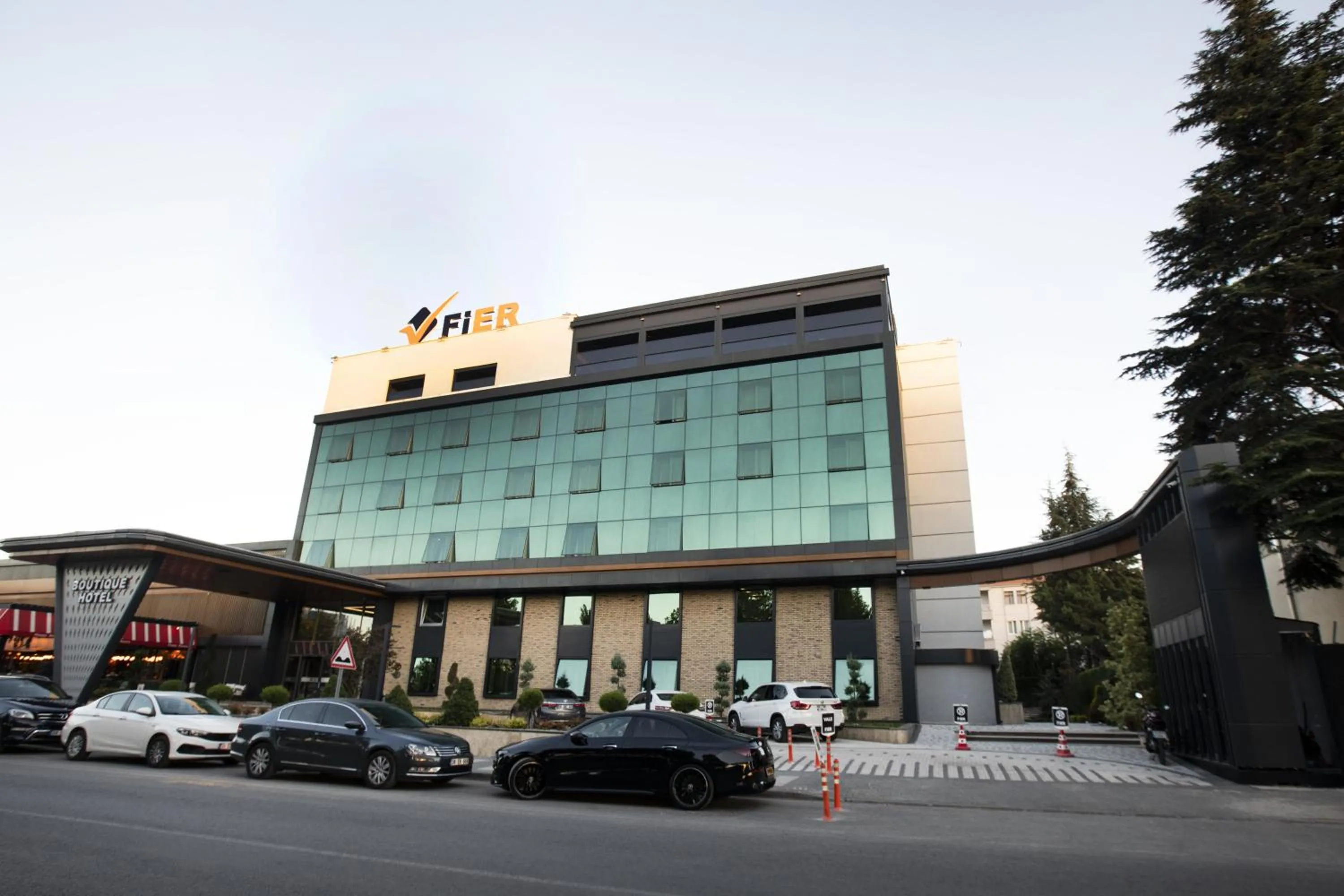 Property building in Fier Life Center