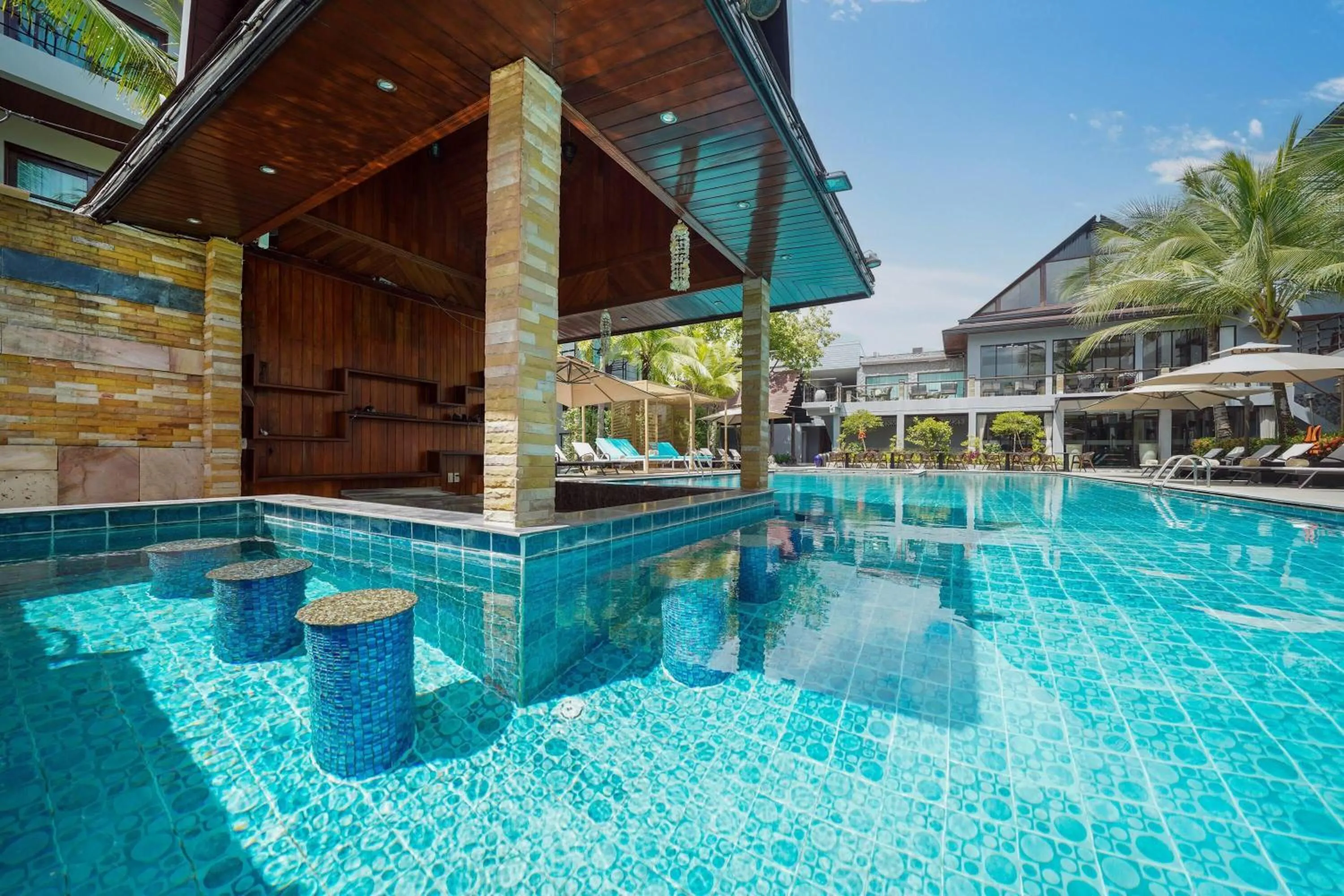 Property building in Howard Johnson by Wyndham Phuket Naiyang