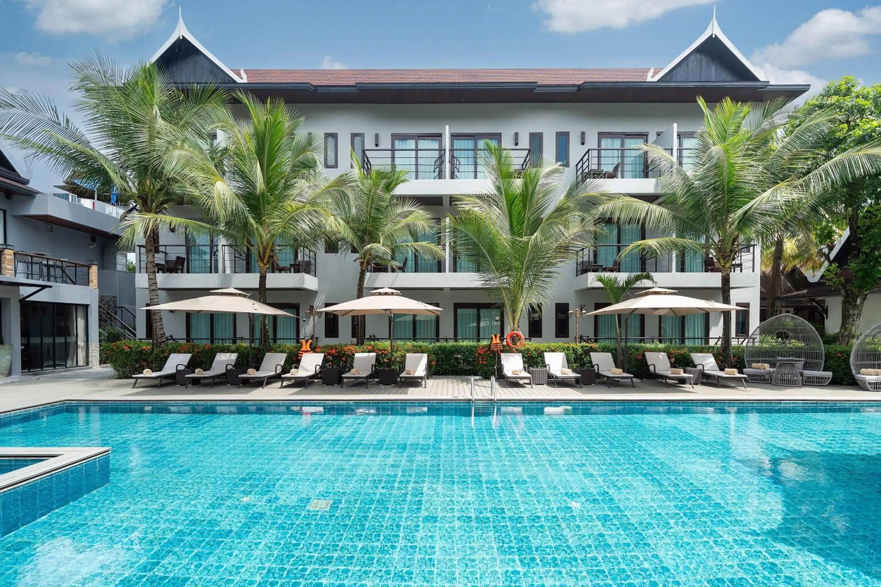 Property building in Howard Johnson by Wyndham Phuket Naiyang