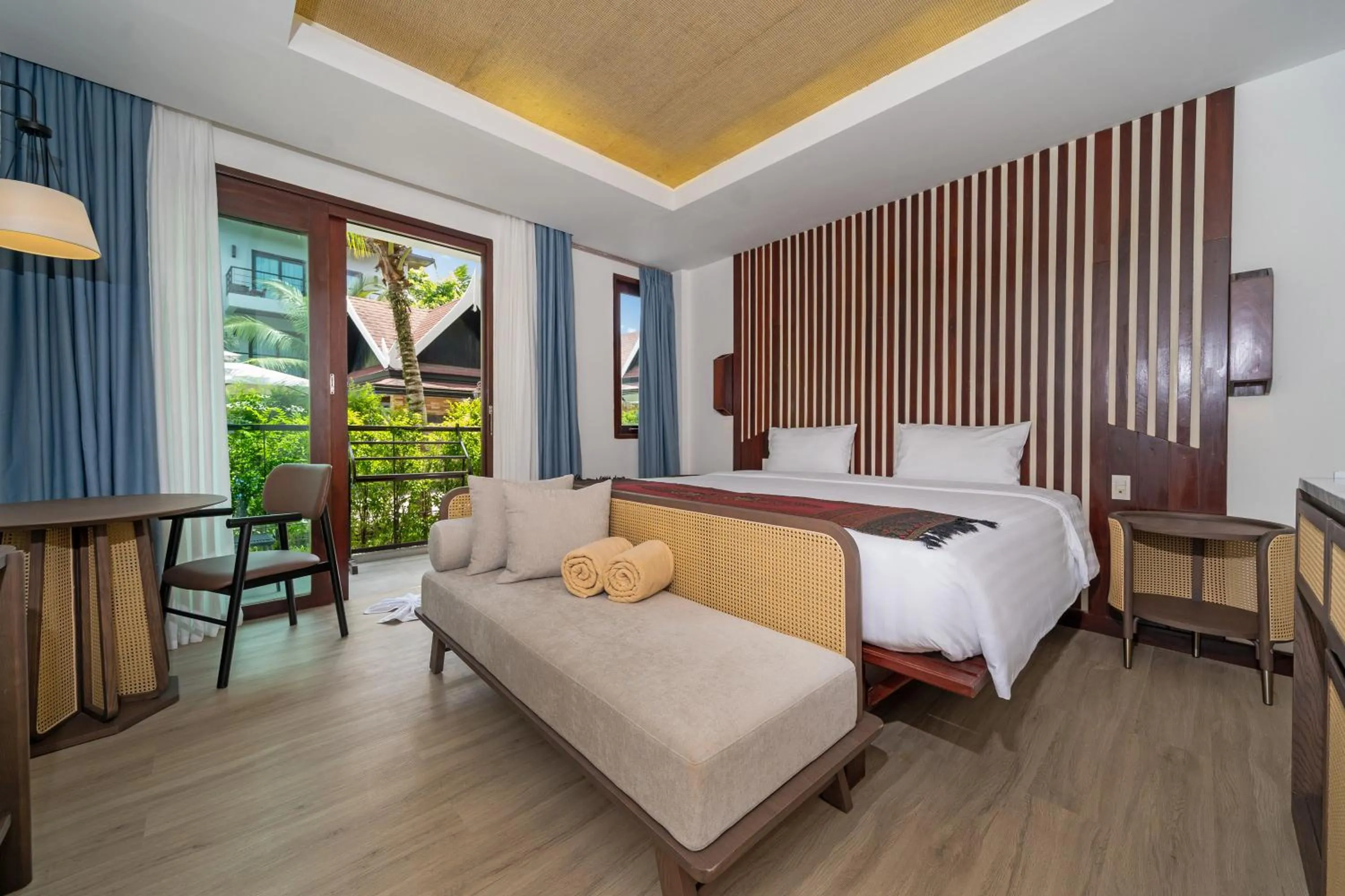 Photo of the whole room, Bed in Howard Johnson by Wyndham Phuket Naiyang