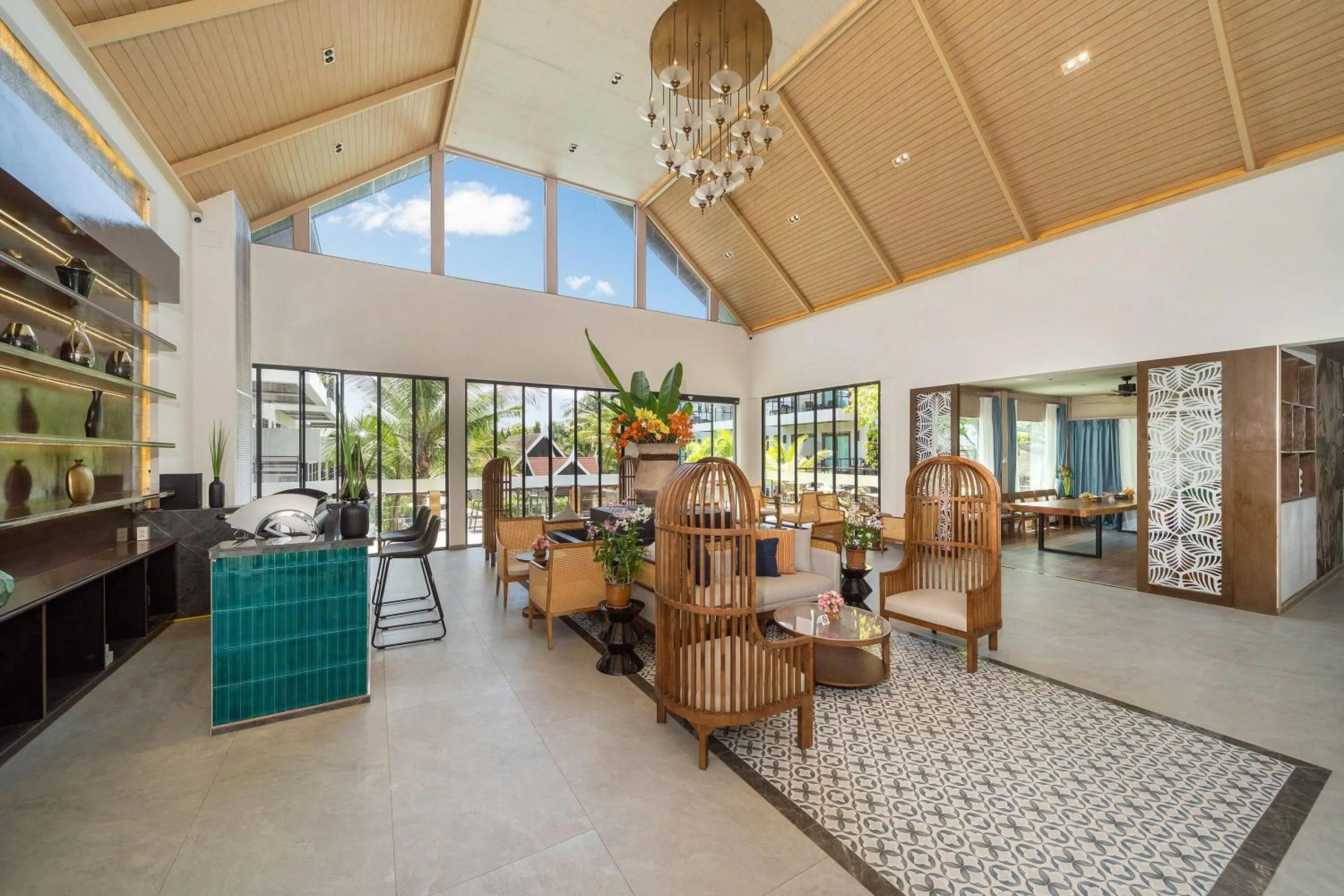 Lobby or reception in Howard Johnson by Wyndham Phuket Naiyang