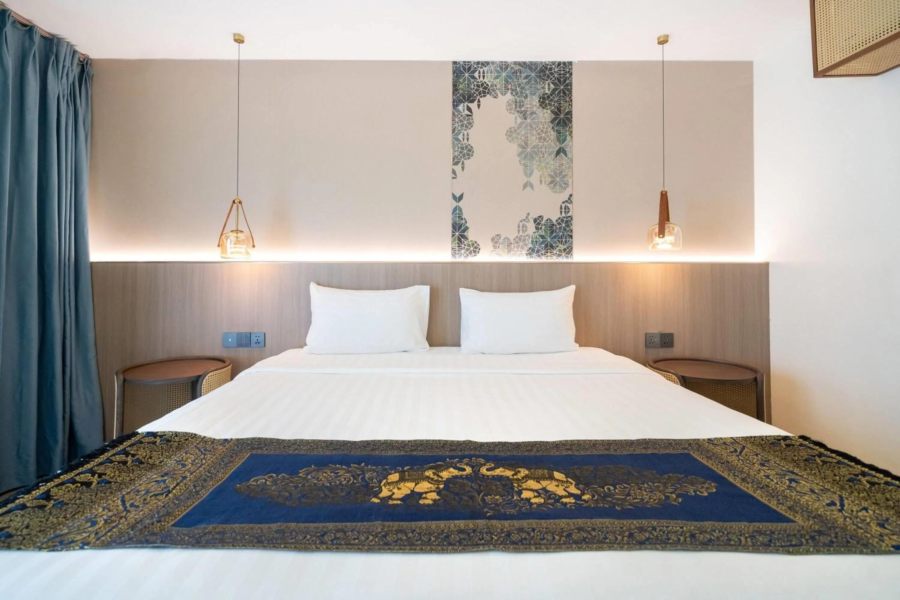 Photo of the whole room, Bed in Howard Johnson by Wyndham Phuket Naiyang