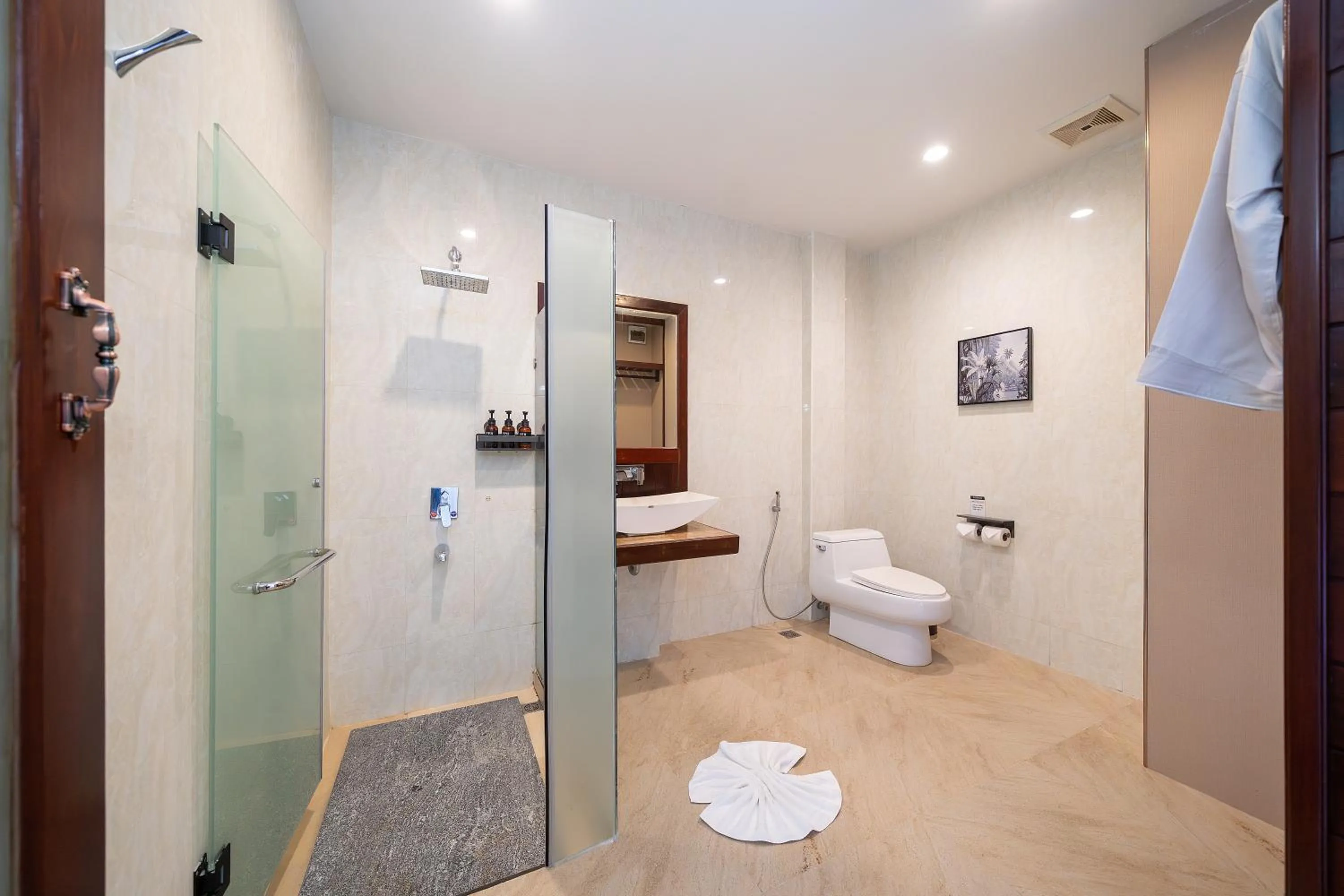 Howard Johnson by Wyndham Phuket Naiyang