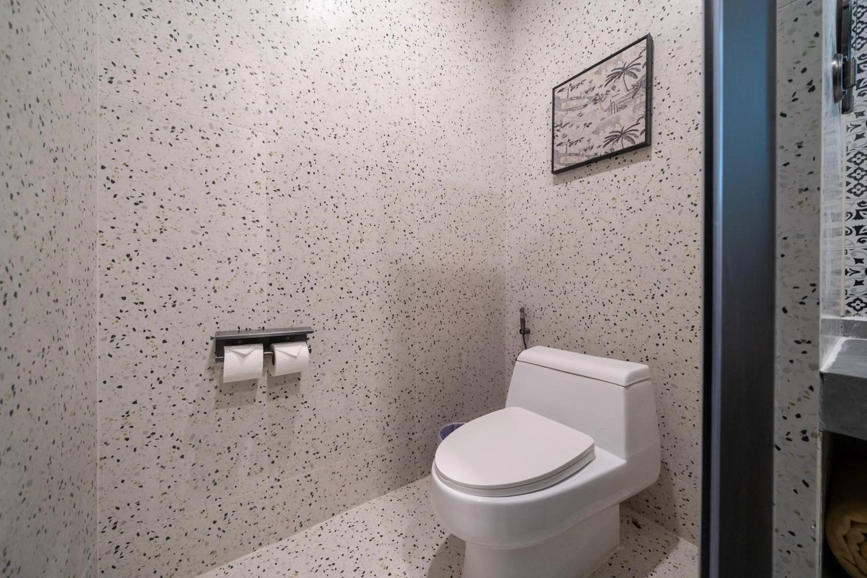 bidet in Howard Johnson by Wyndham Phuket Naiyang