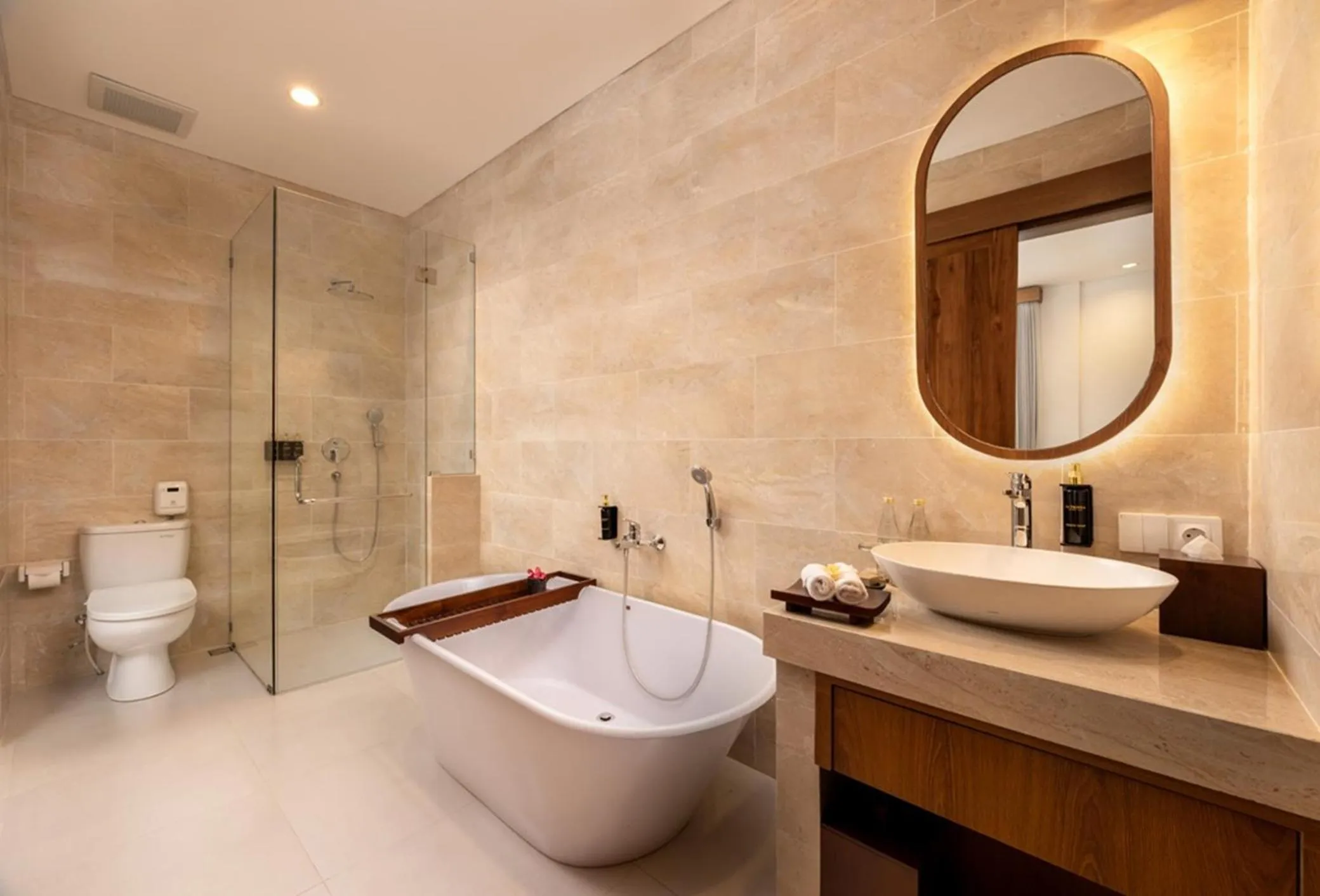 Shower in La Tropica Canggu Bali By Kanaya Hospitality