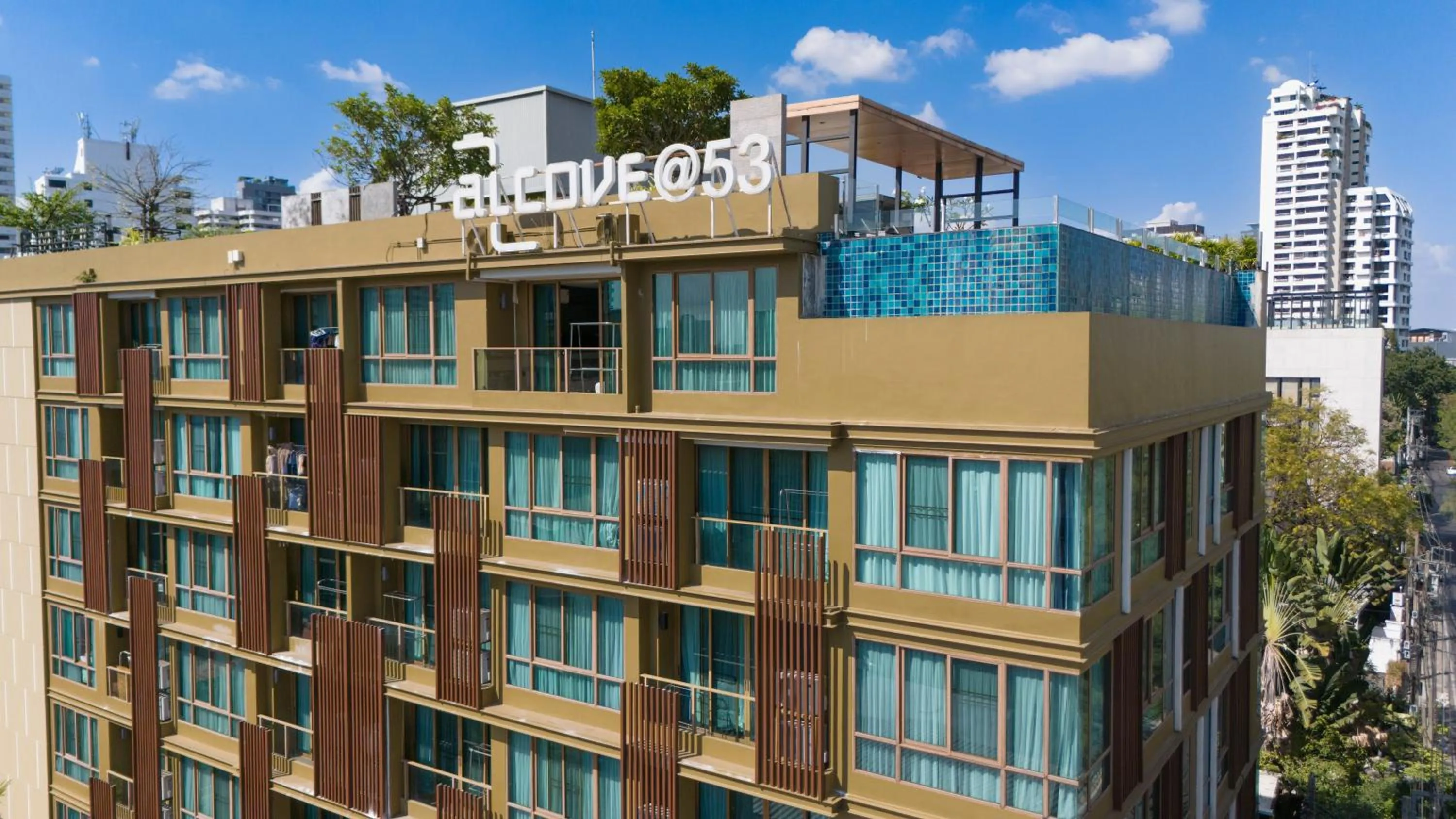 Property building in Alcove 53