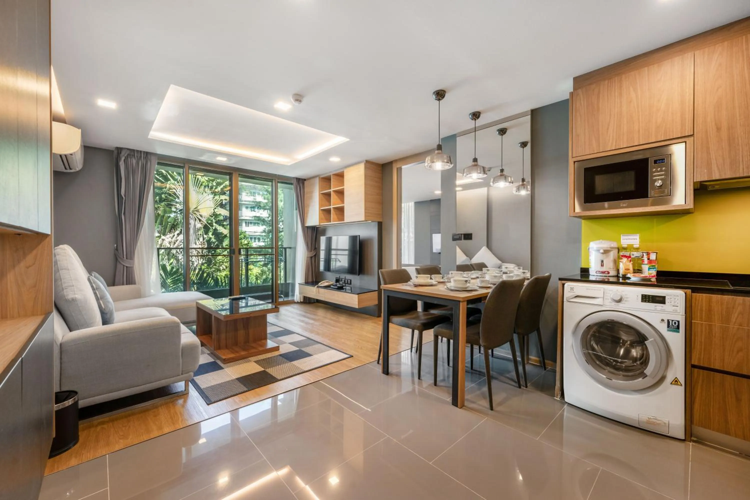 Living room in Alcove 53