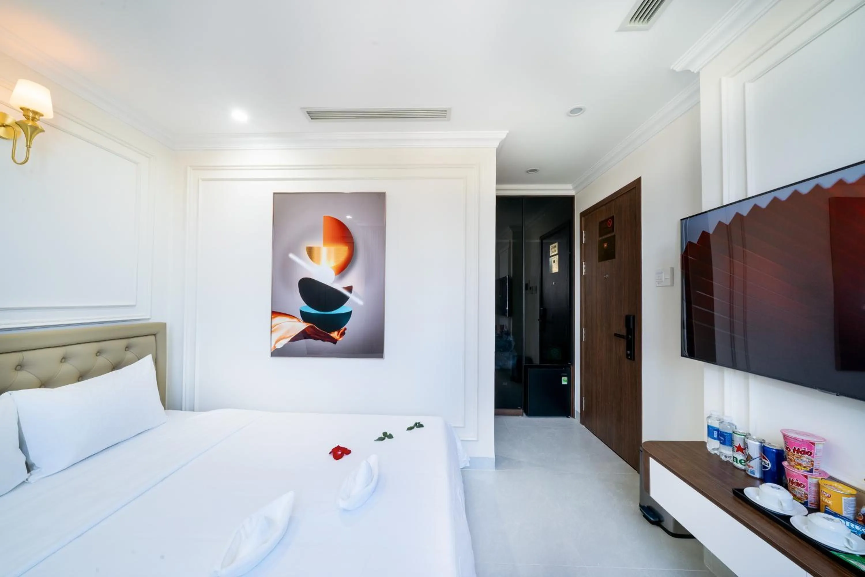 Bed in Tourane Boutique Hotel