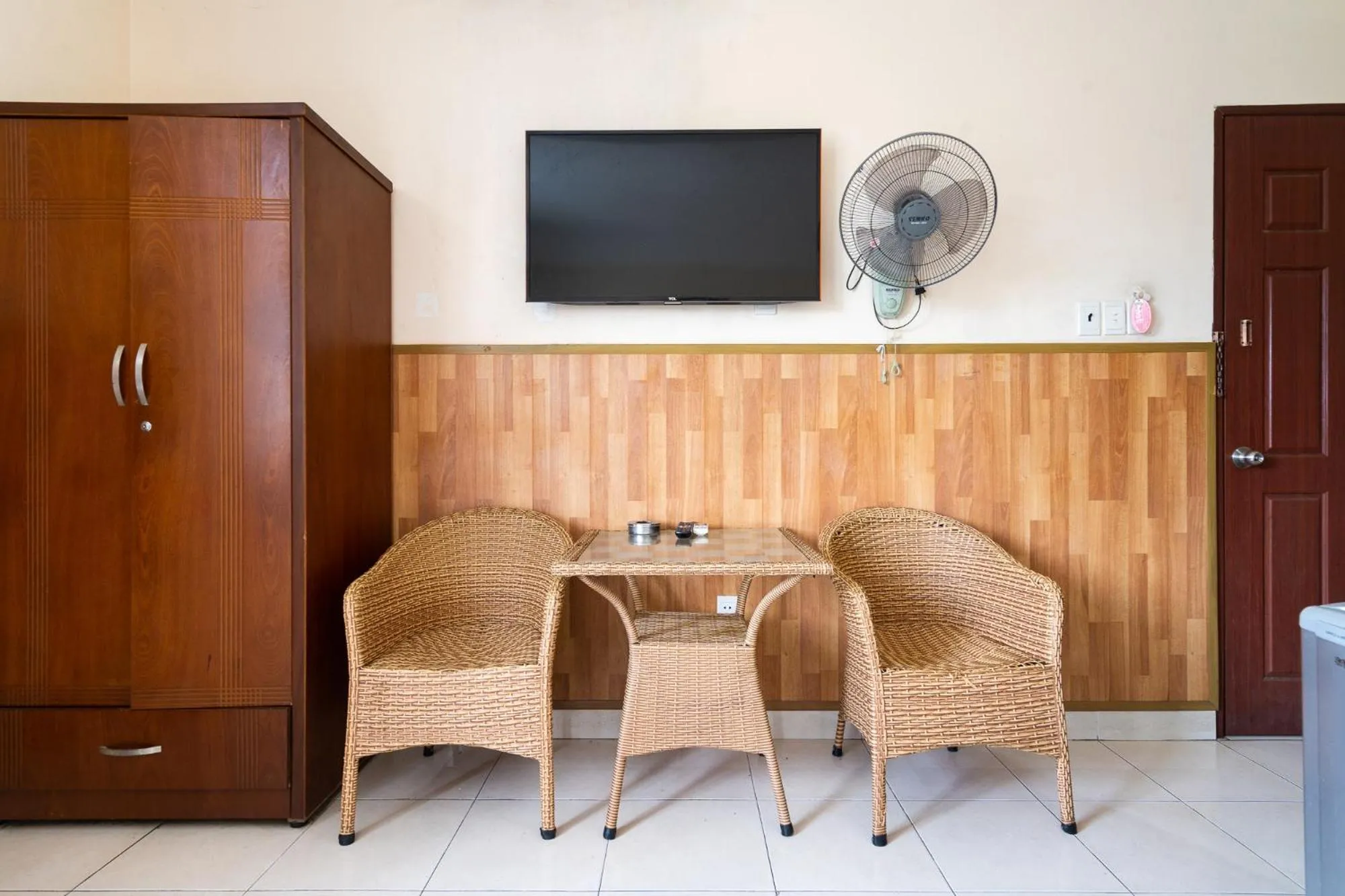 TV and multimedia in Collection O Nam Phuong