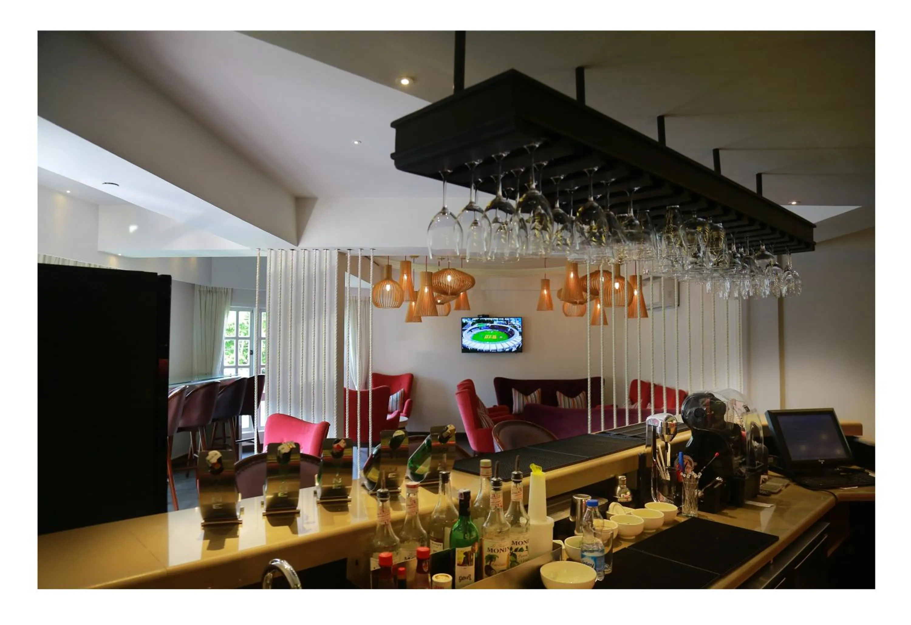 Lounge or bar in Fragrant Nature Kochi - A Five star Classified Hotel