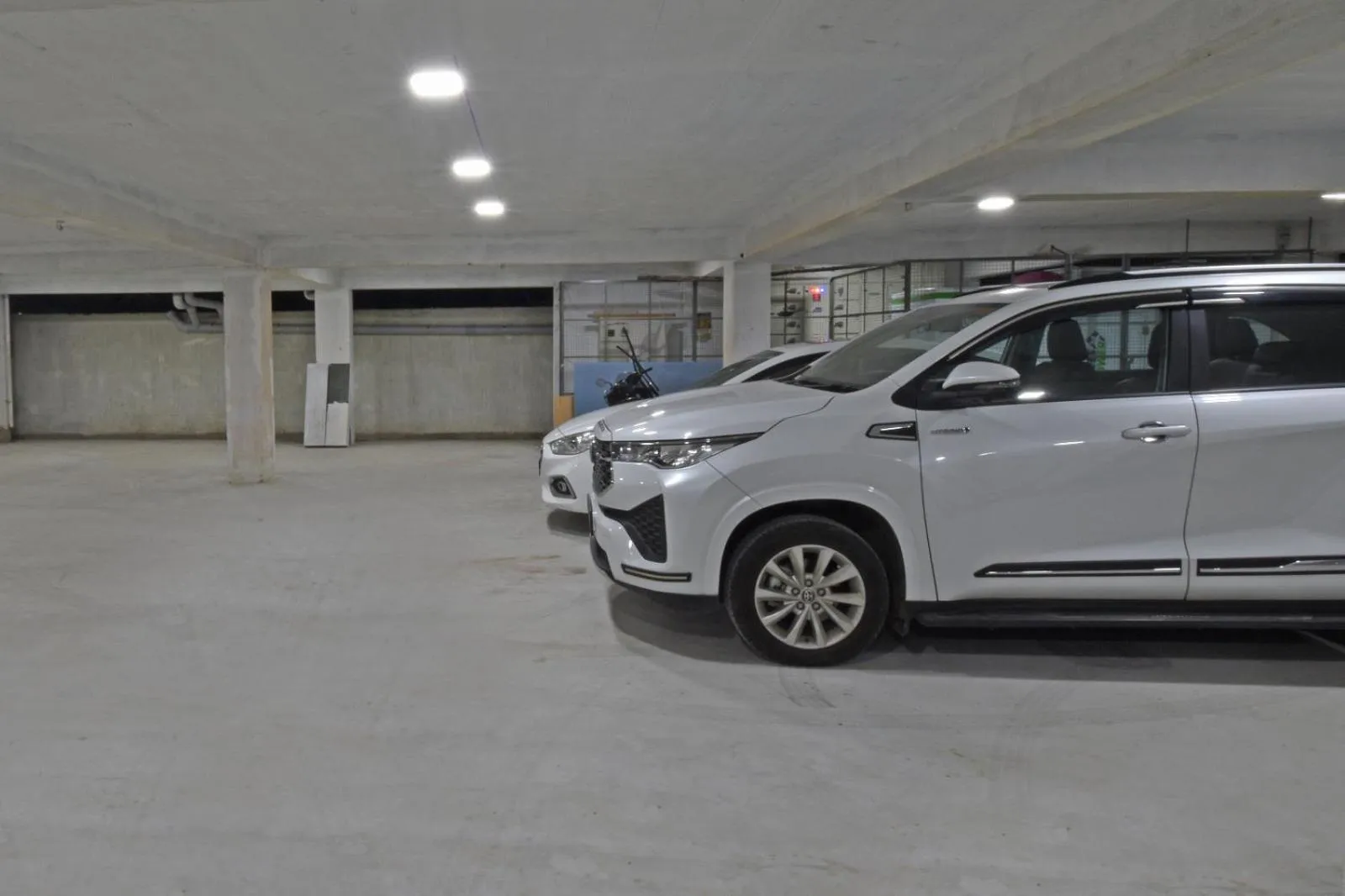 Parking in A K G Hotel