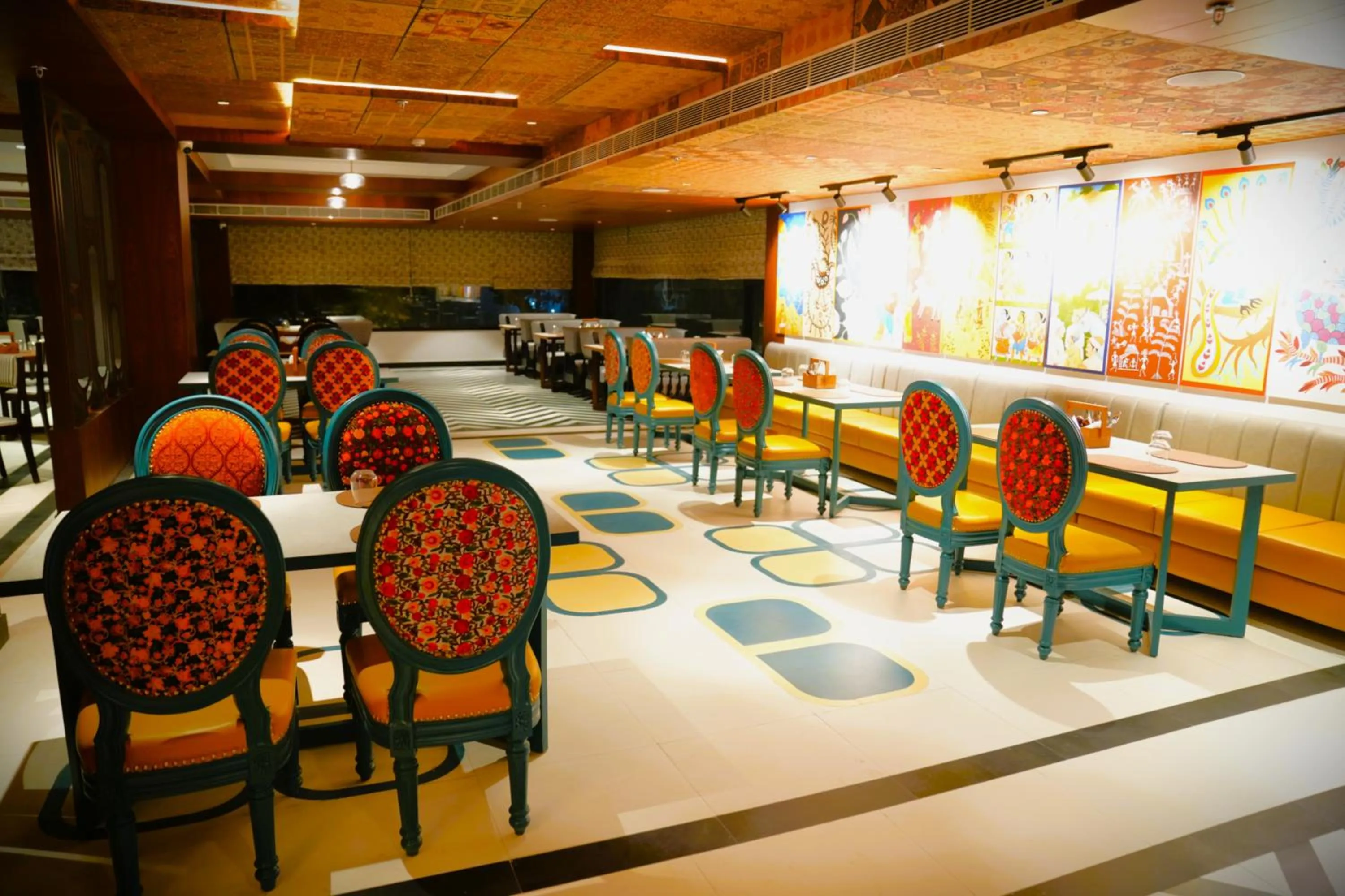 Restaurant/places to eat in Royal Bishnu