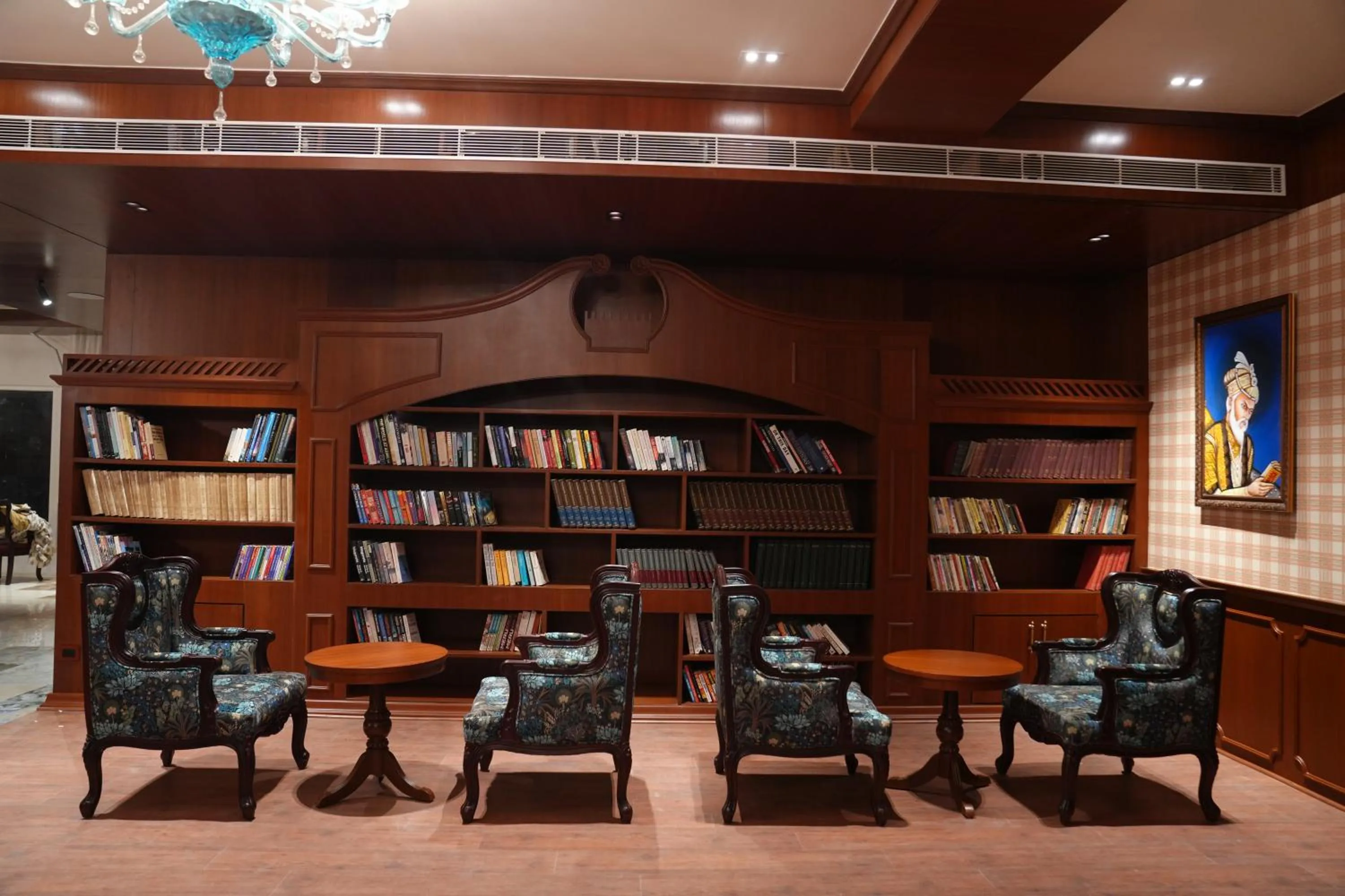 Library in Royal Bishnu