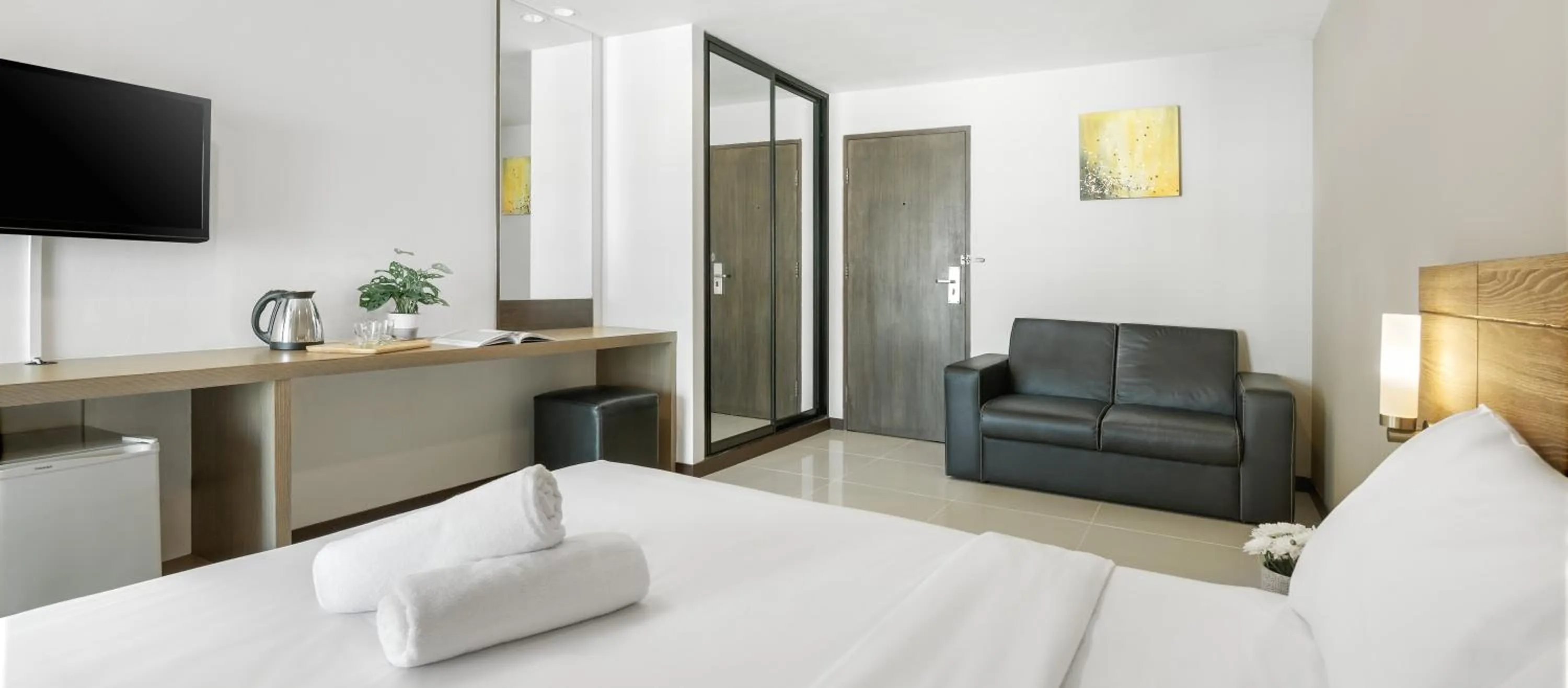 Photo of the whole room, Bed in Diamond Residence Ratchada