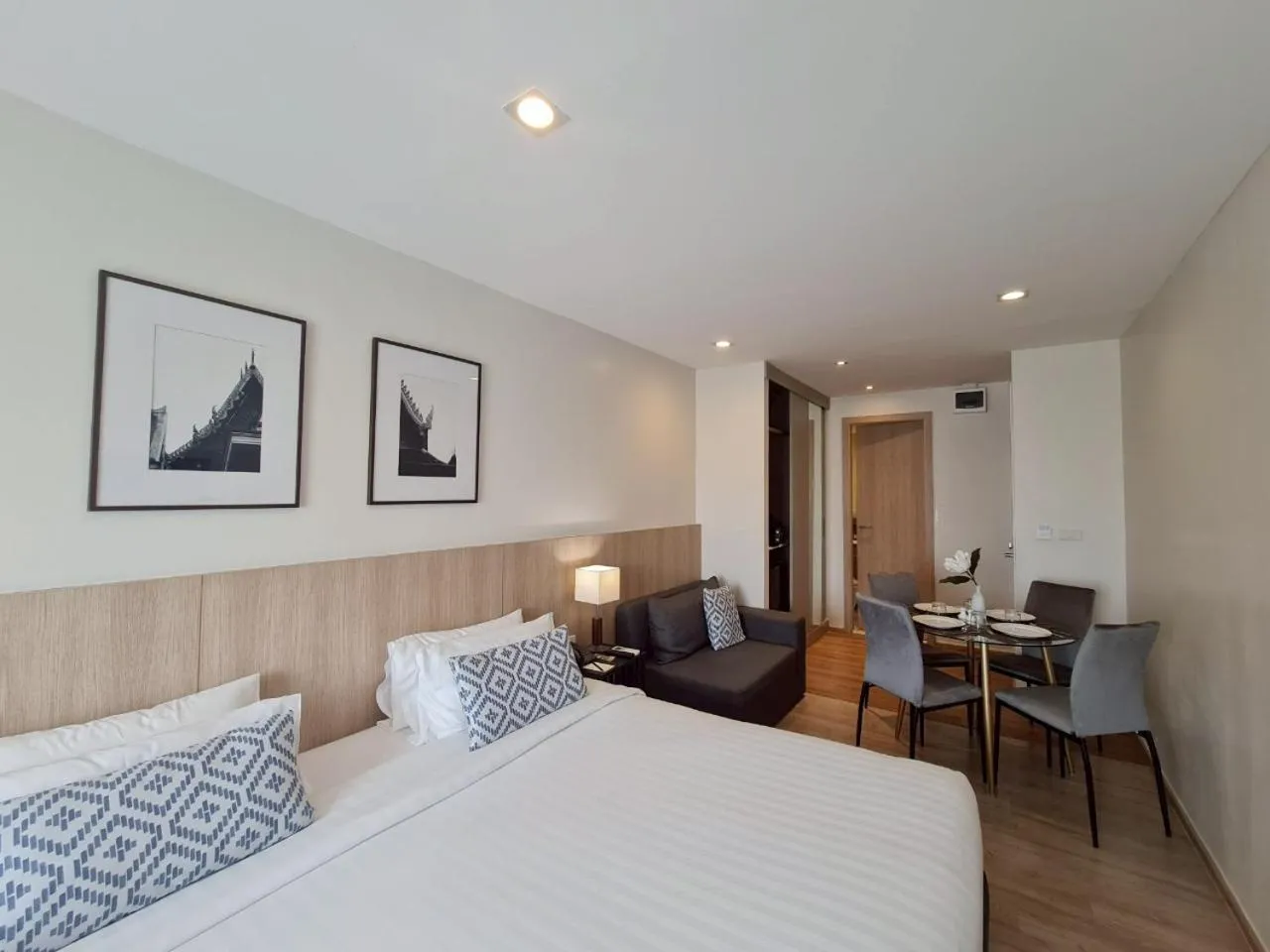 Bed in The Residence on Thonglor by UHG