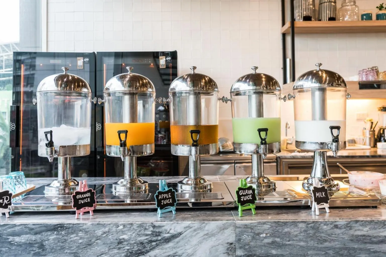 Breakfast in The Residence on Thonglor by UHG