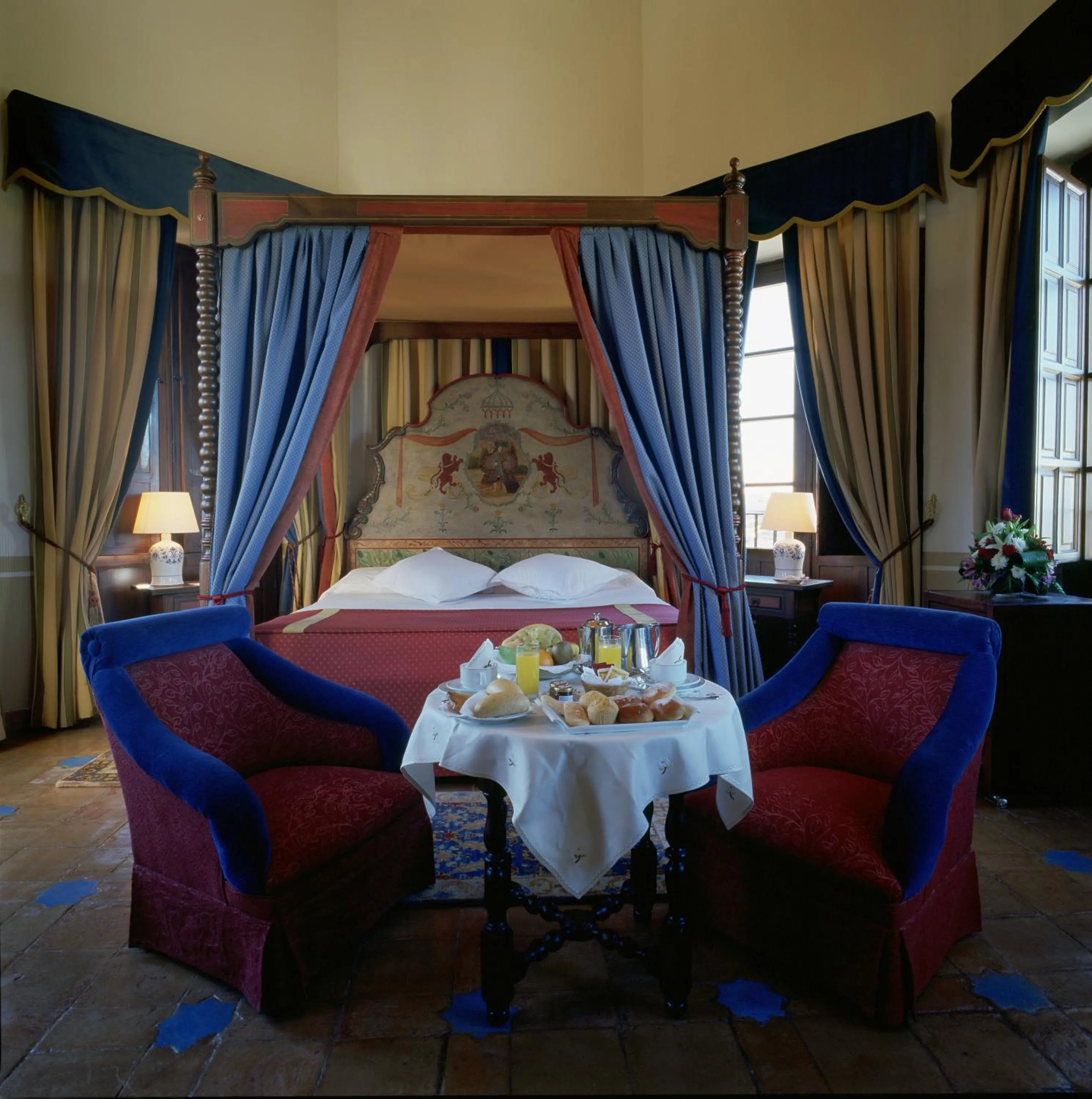 Bedroom in Parador de Oropesa