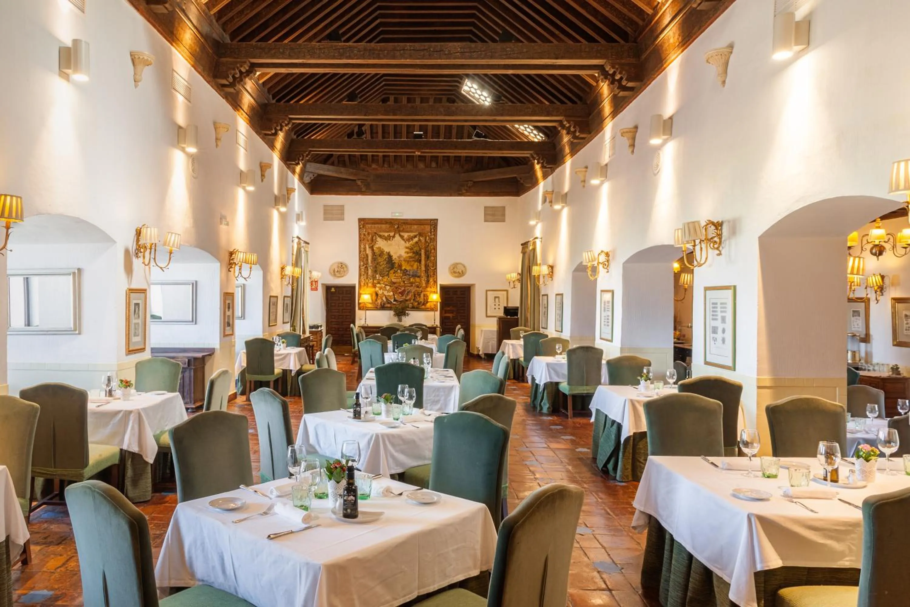 Restaurant/places to eat in Parador de Oropesa