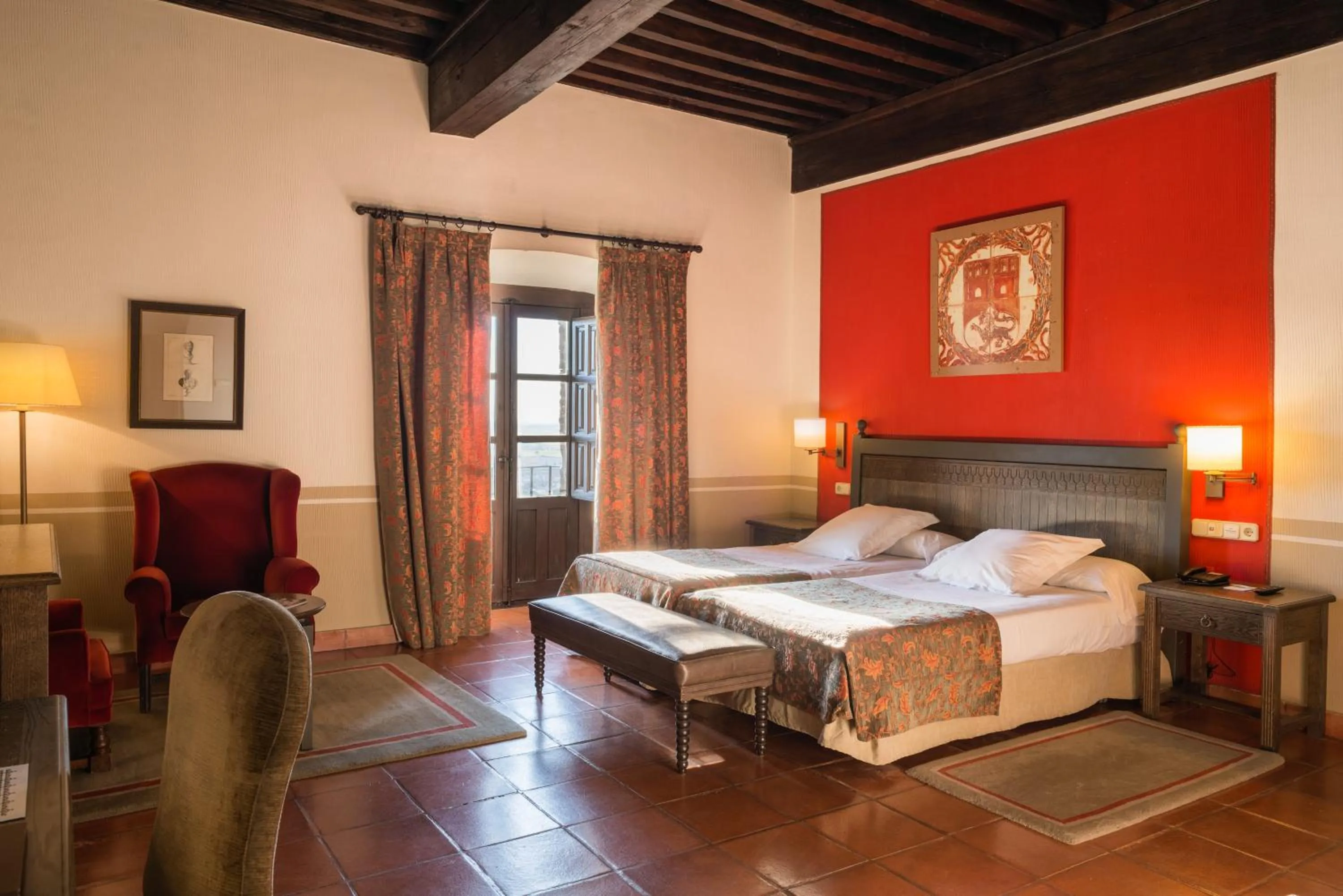 Bed in Parador de Oropesa