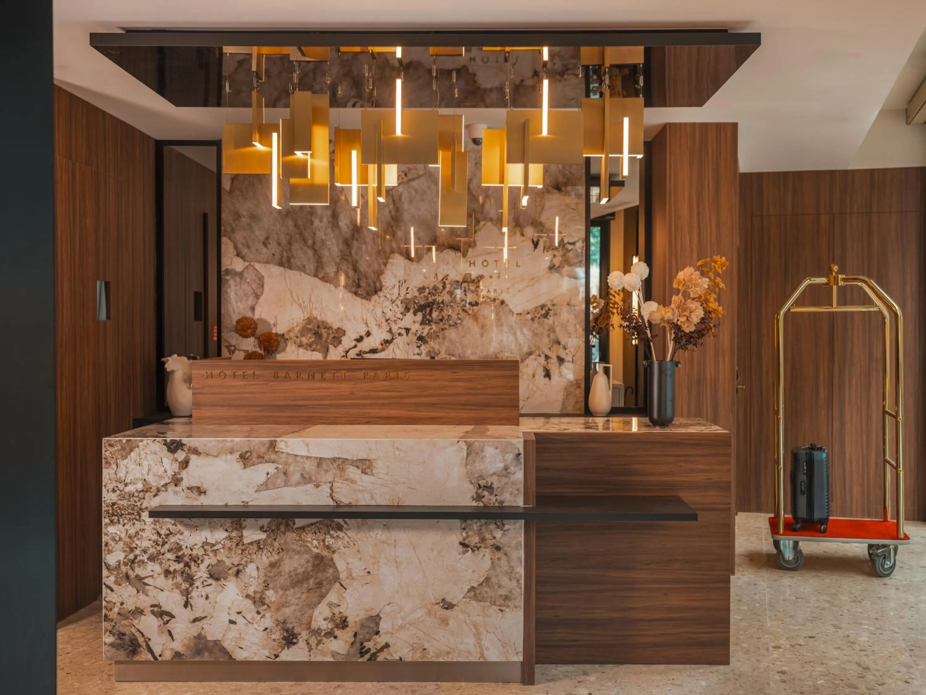 Lobby or reception in Hôtel Barnett Paris