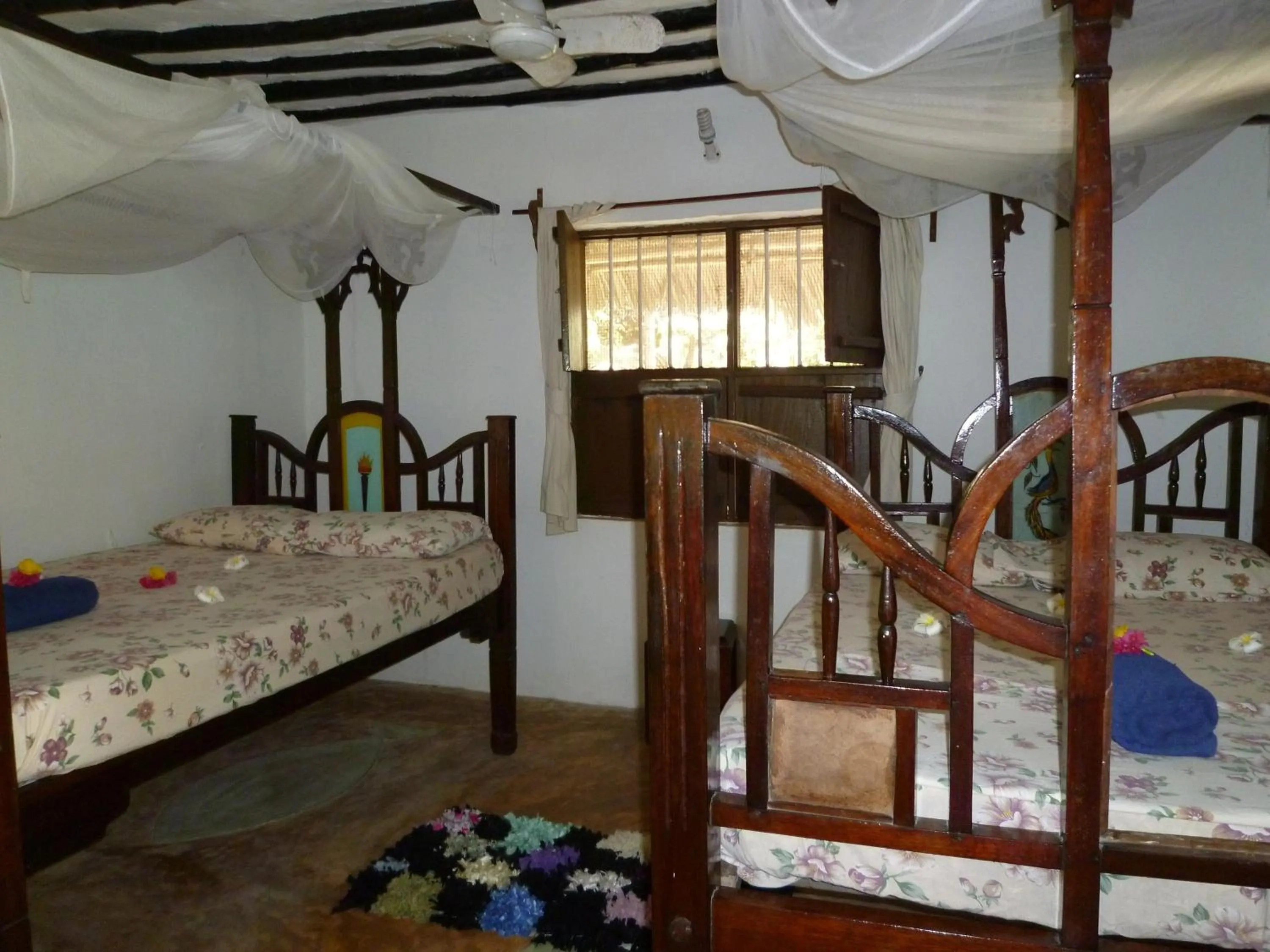Sea view, Bed in Paradise Beach Bungalows