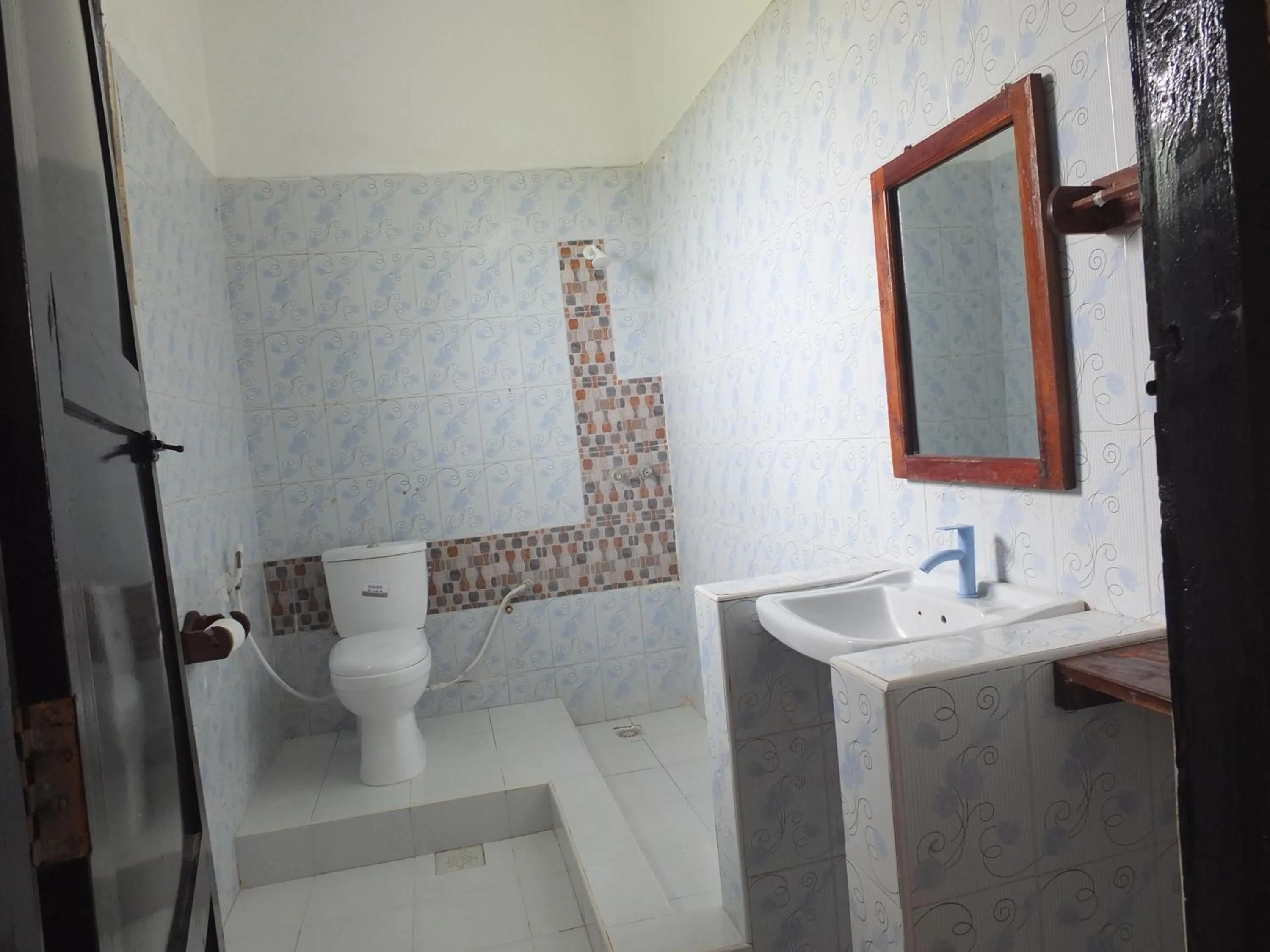 Bathroom in Kigwedeni Villas
