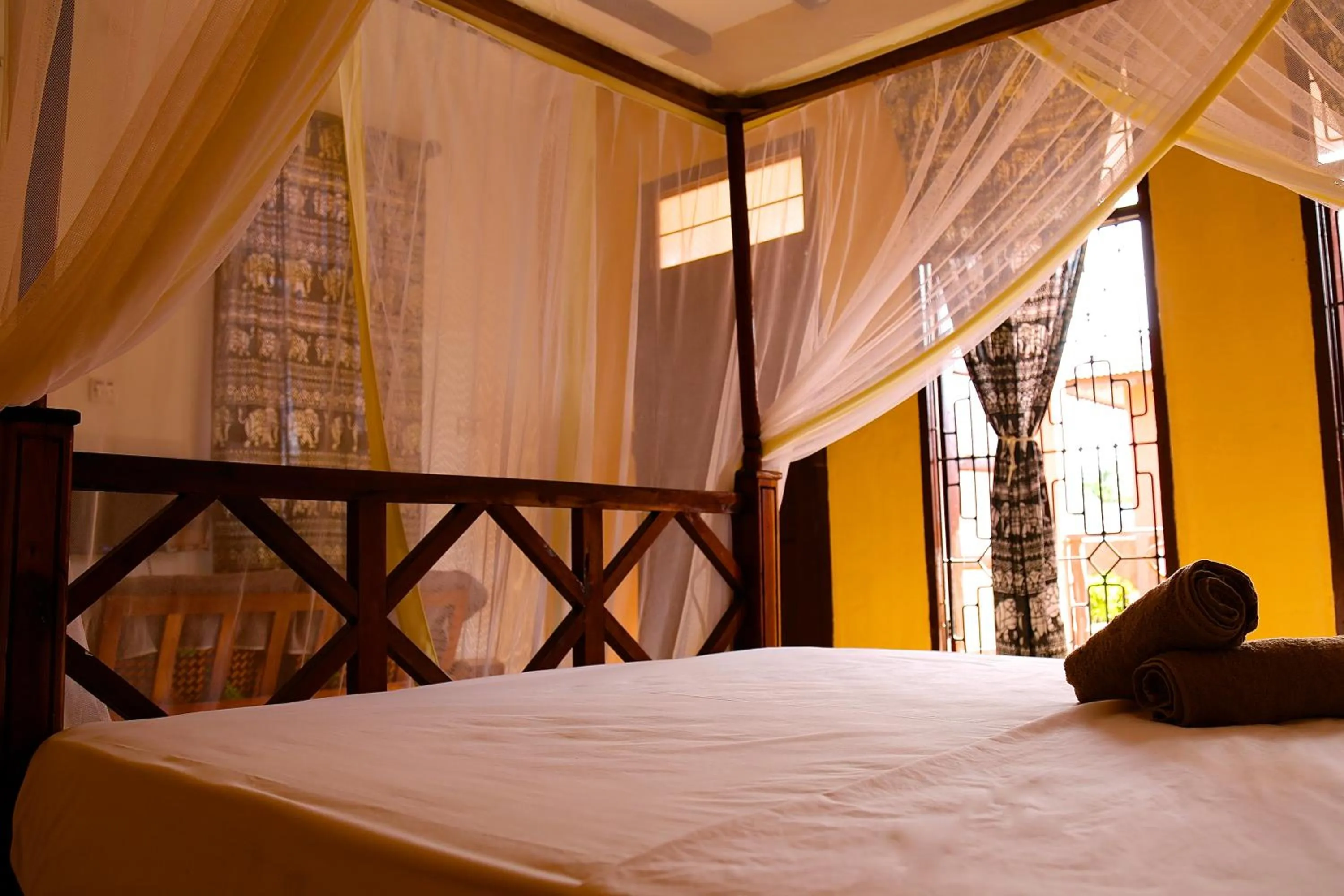 TV and multimedia, Bed in Kigwedeni Villas