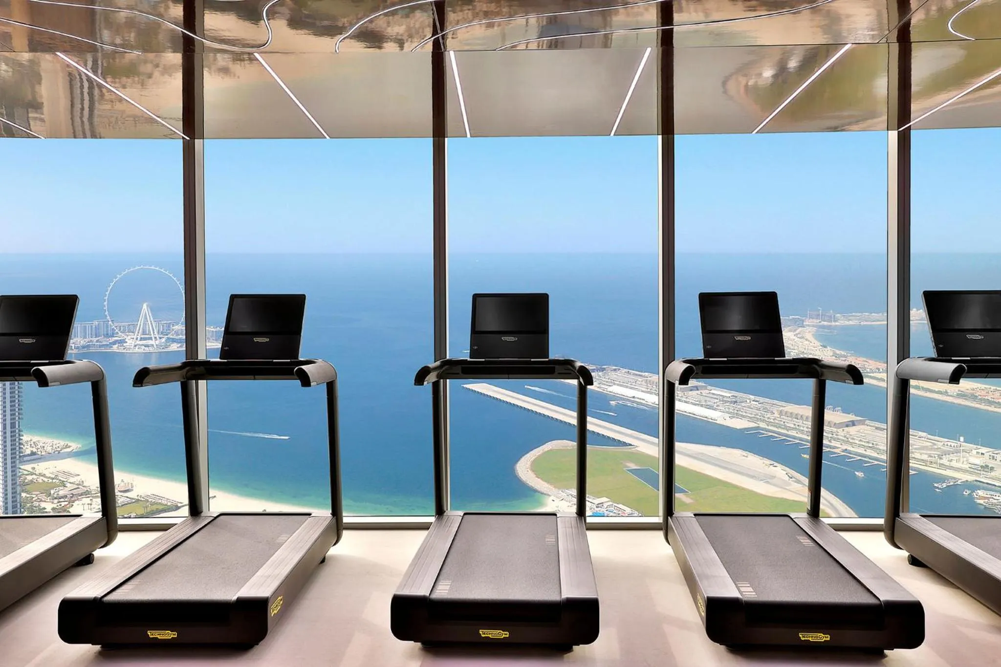 Spa and wellness centre/facilities in Ciel Dubai Marina, Vignette Collection by IHG