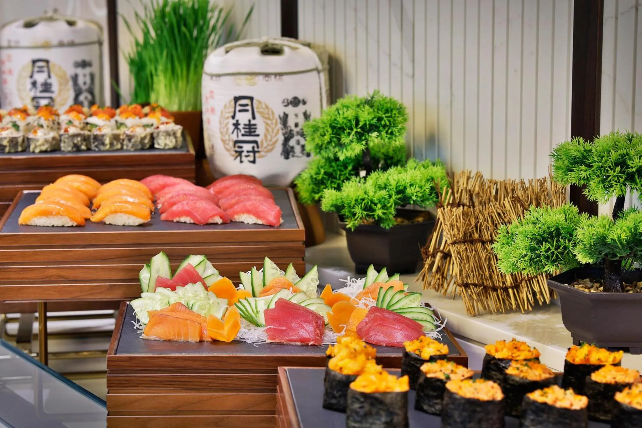 Restaurant/places to eat in Ciel Dubai Marina, Vignette Collection by IHG