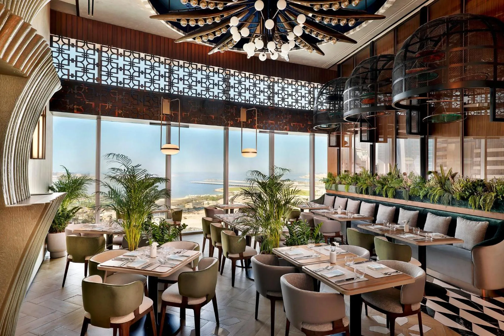 Restaurant/places to eat in Ciel Dubai Marina, Vignette Collection by IHG