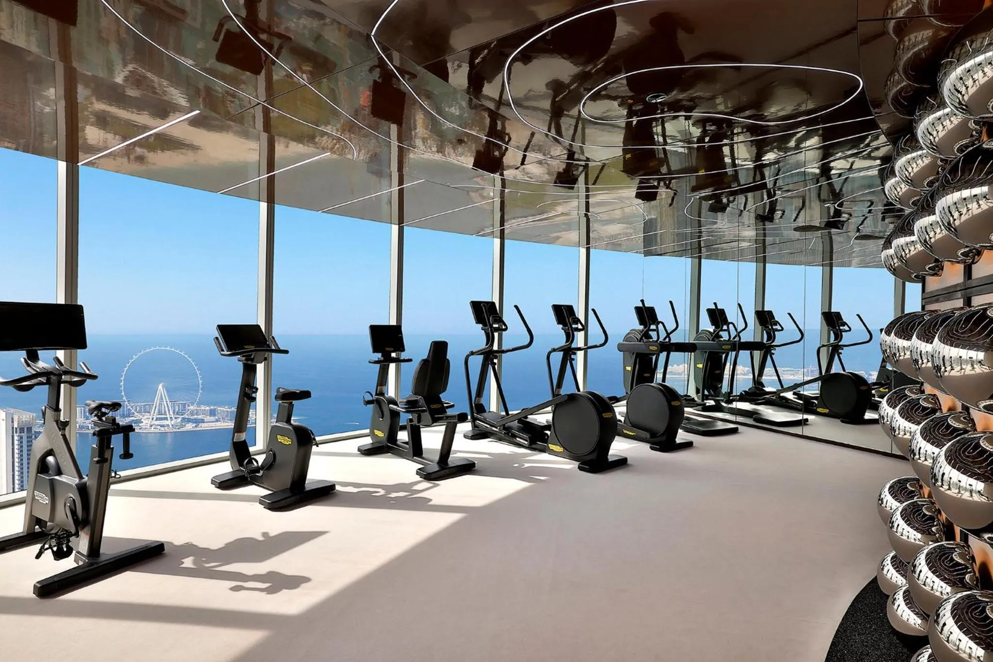 Spa and wellness centre/facilities in Ciel Dubai Marina, Vignette Collection by IHG