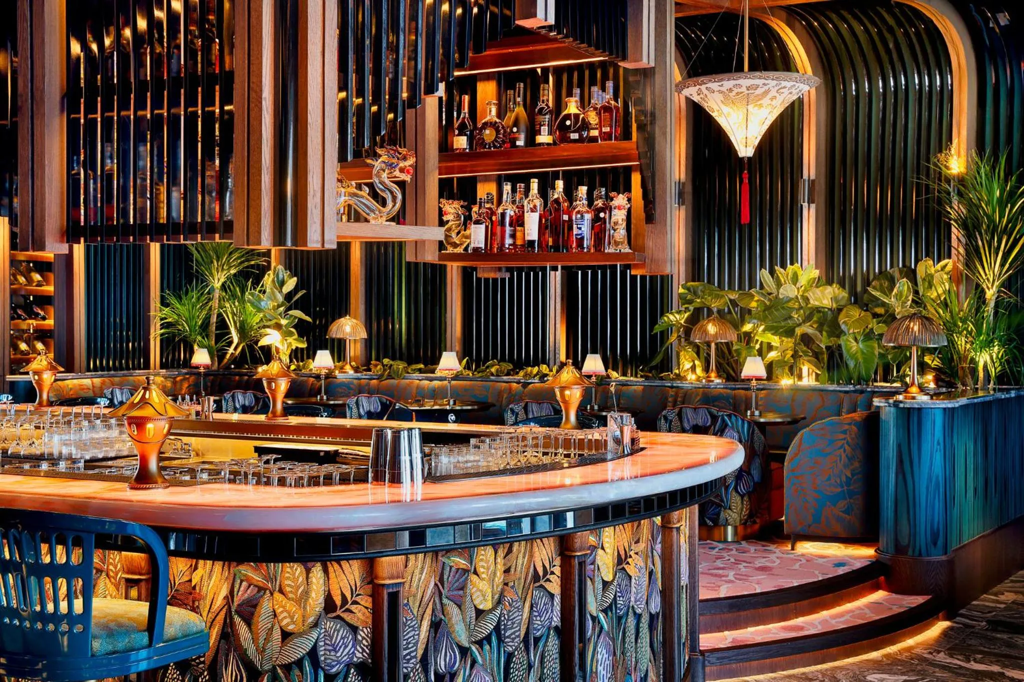 Restaurant/places to eat in Ciel Dubai Marina, Vignette Collection by IHG