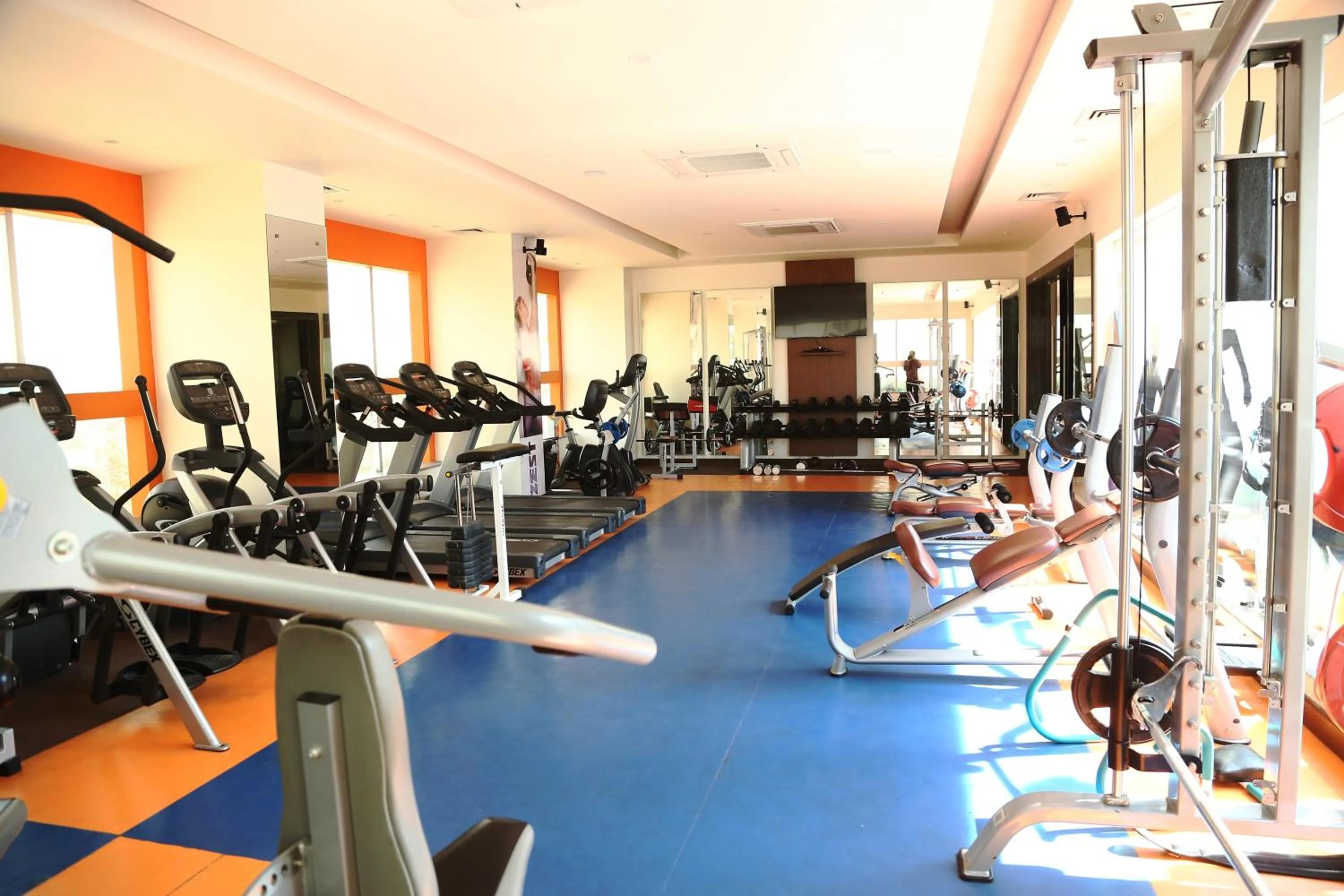 Fitness centre/facilities in Hotel President