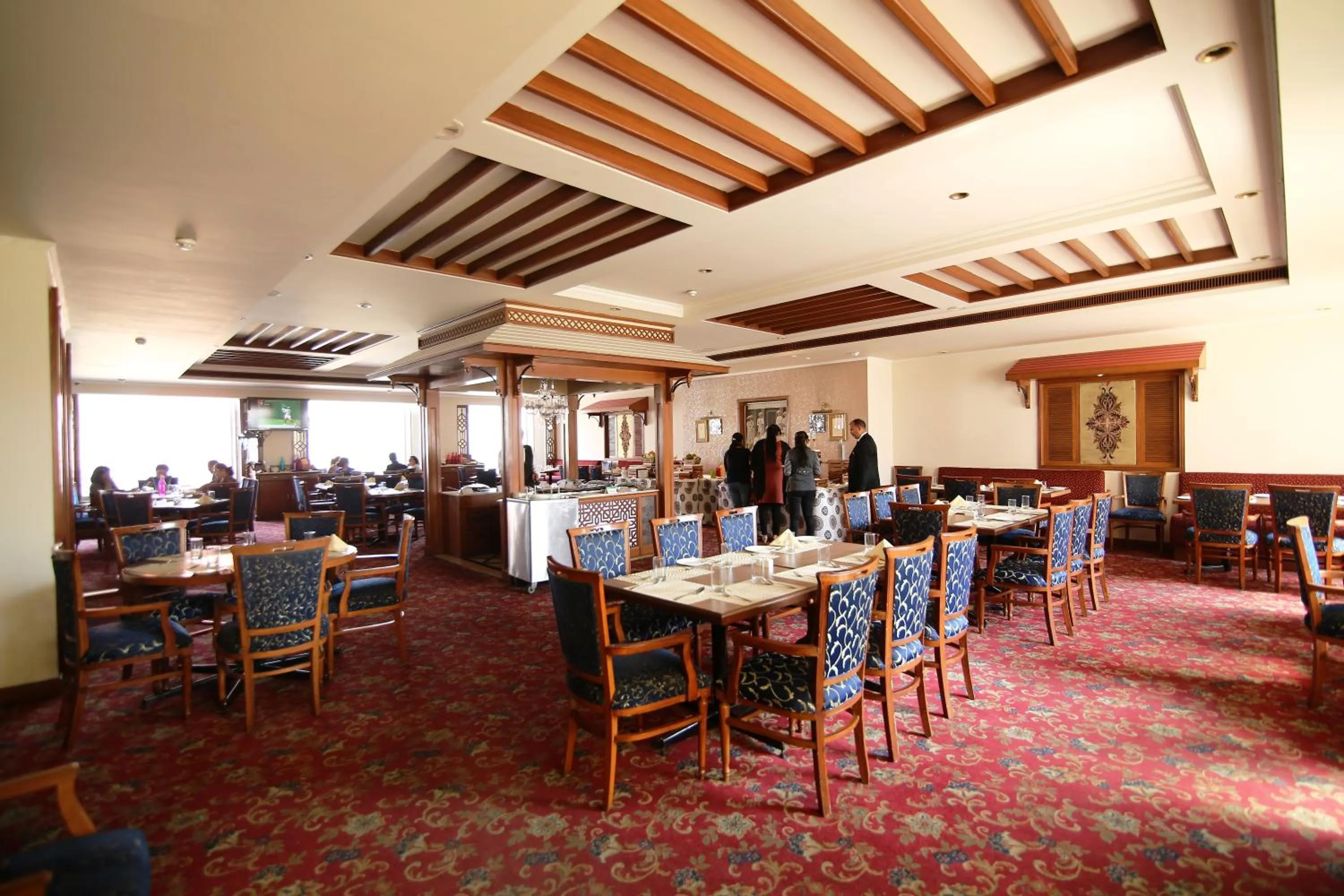 Dining area in Hotel President