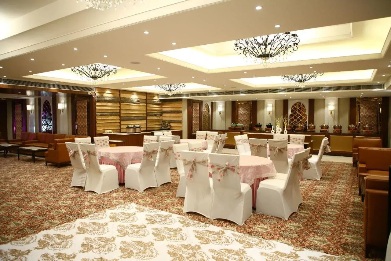 Banquet/Function facilities in Hotel President