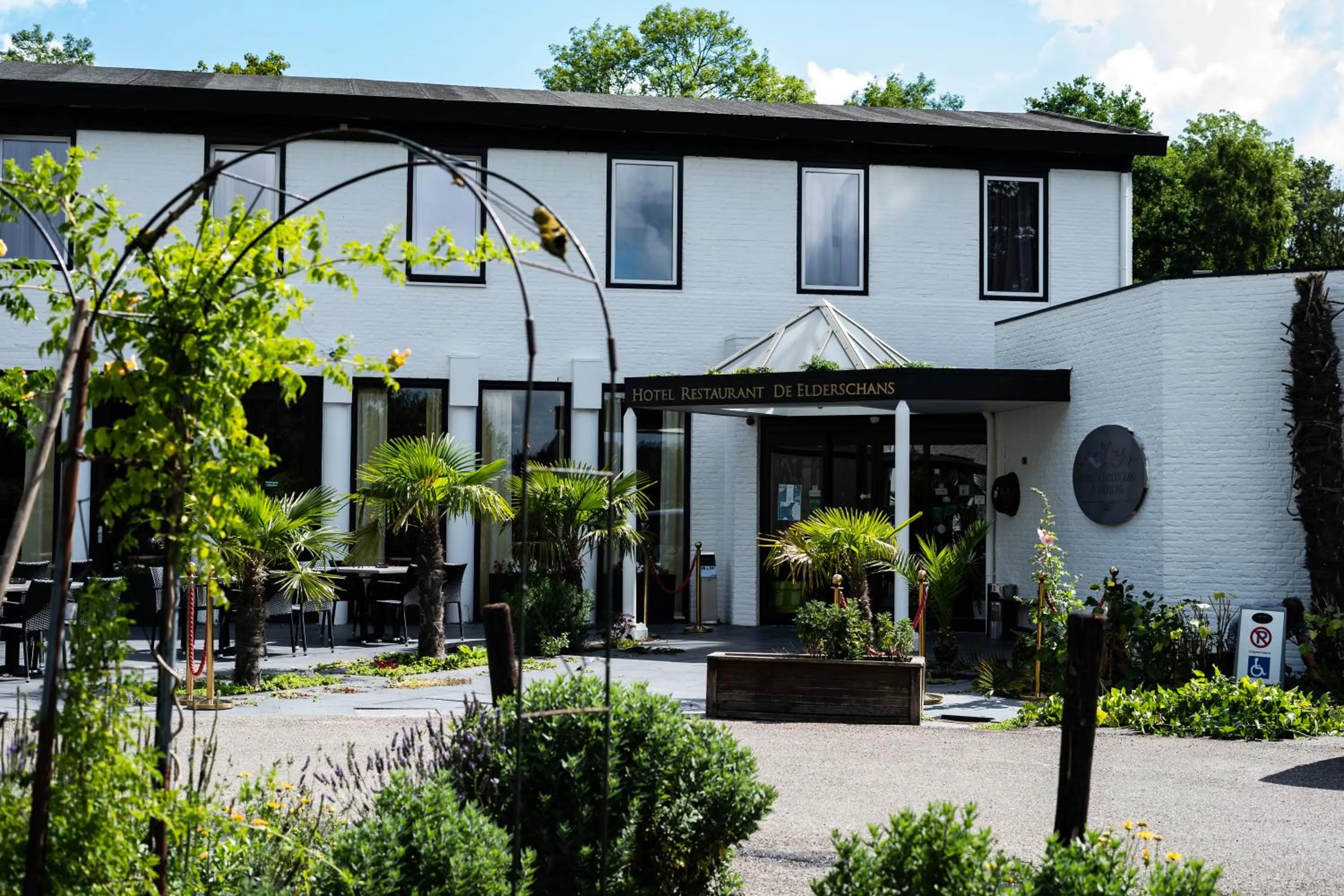 Facade/entrance in Hotel De Elderschans