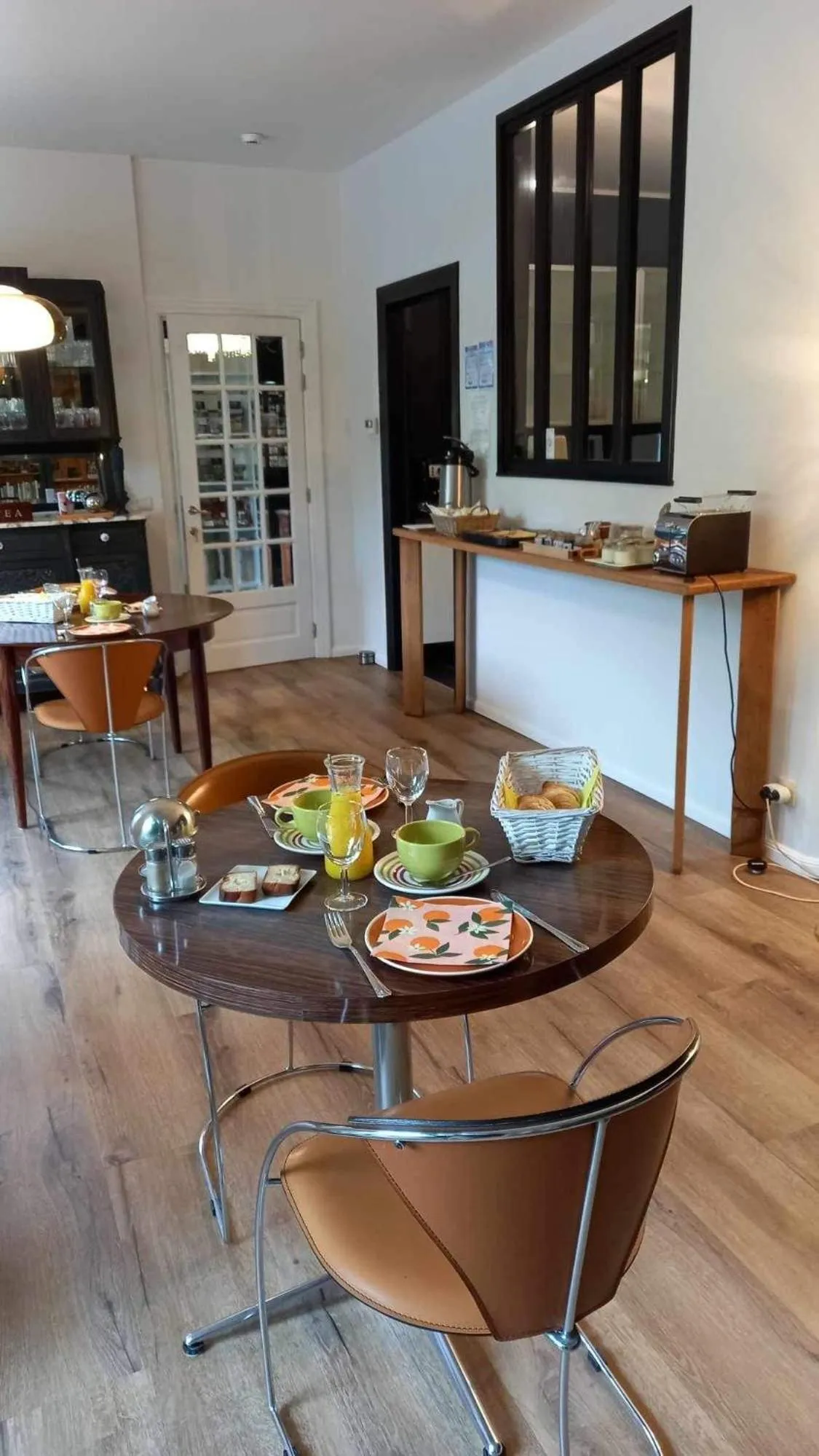 Breakfast in B&B Windsor - Guesthouse