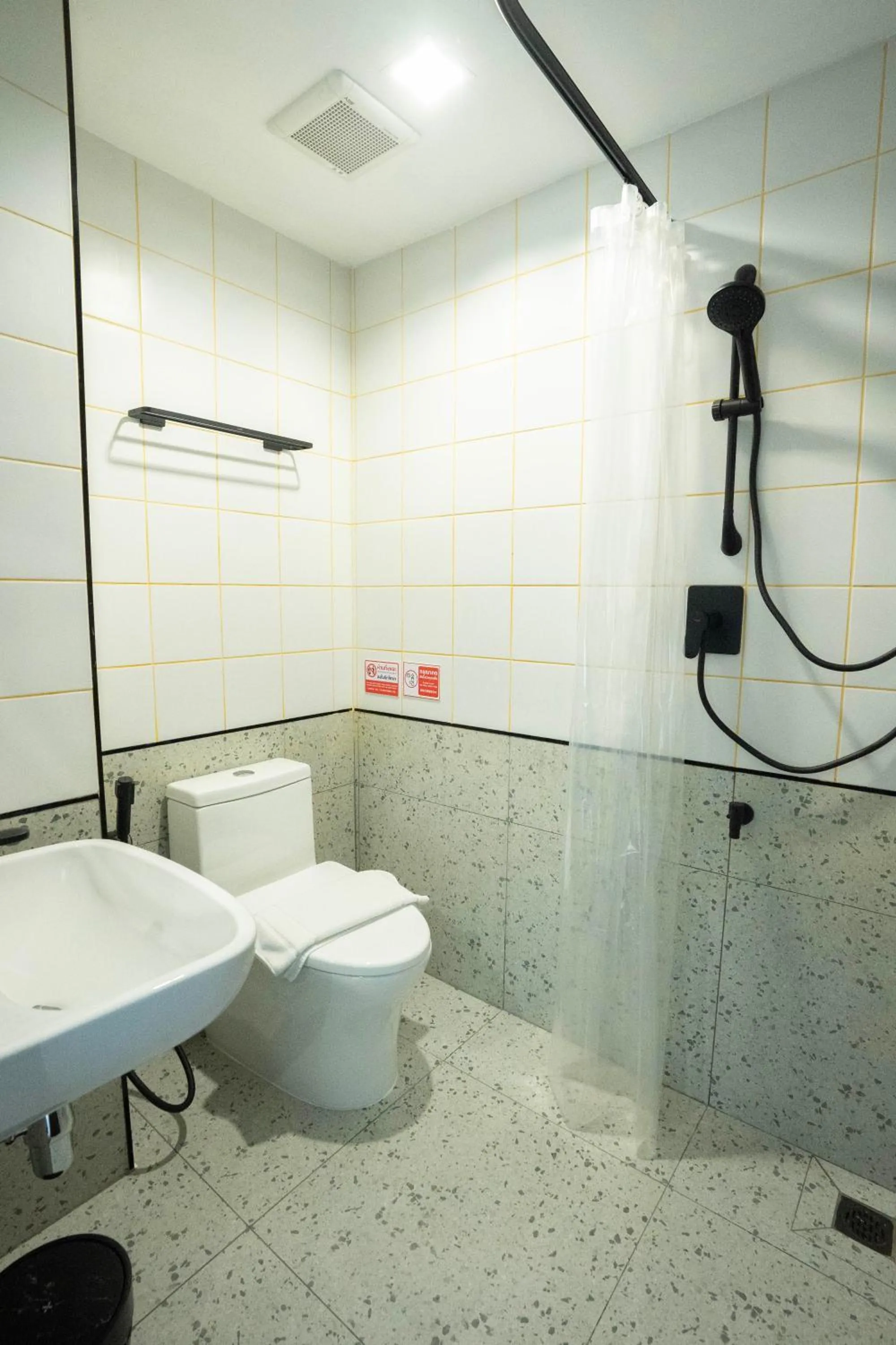 Infinite Hotel-Ratchada