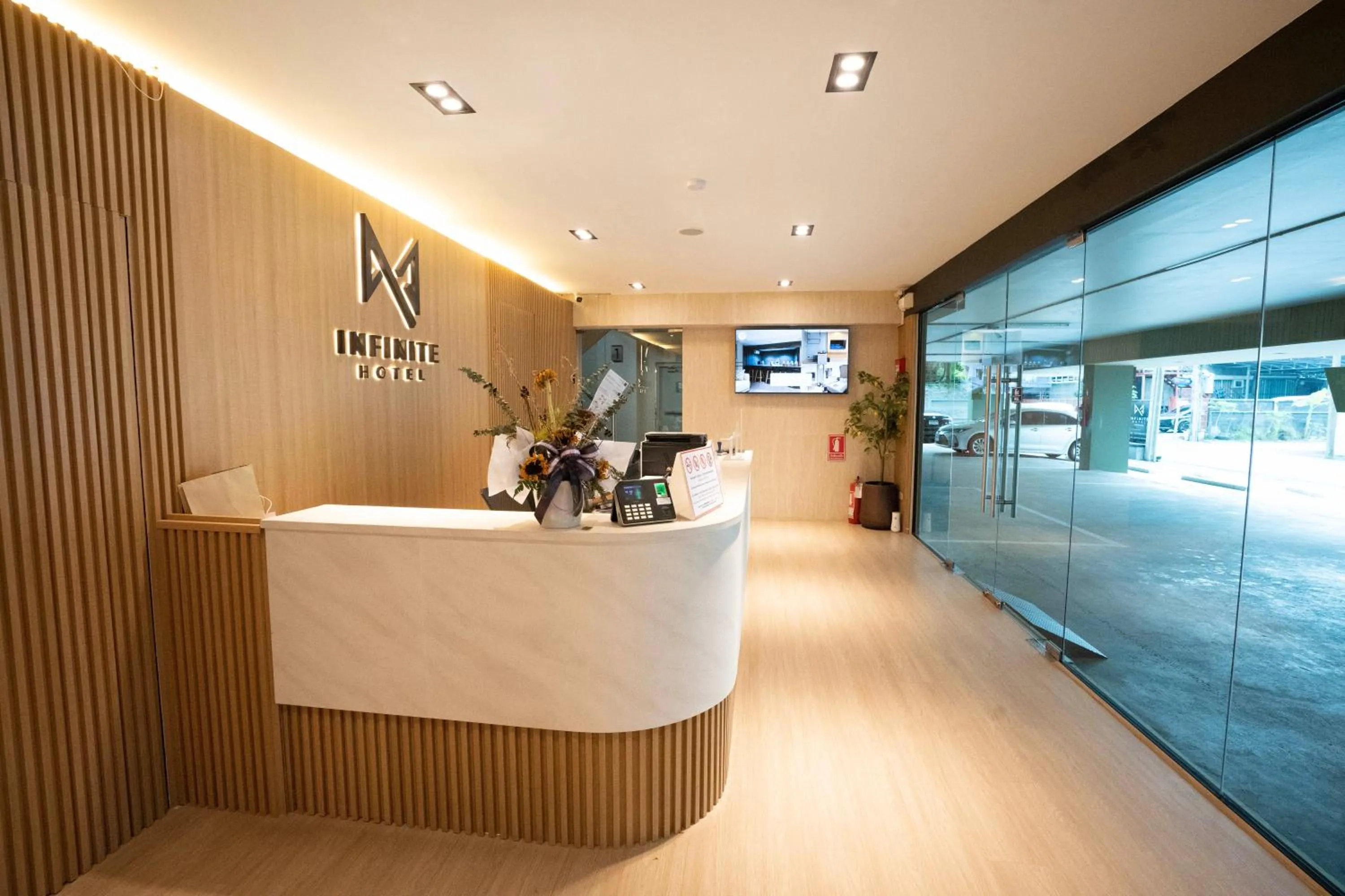 Infinite Hotel-Ratchada