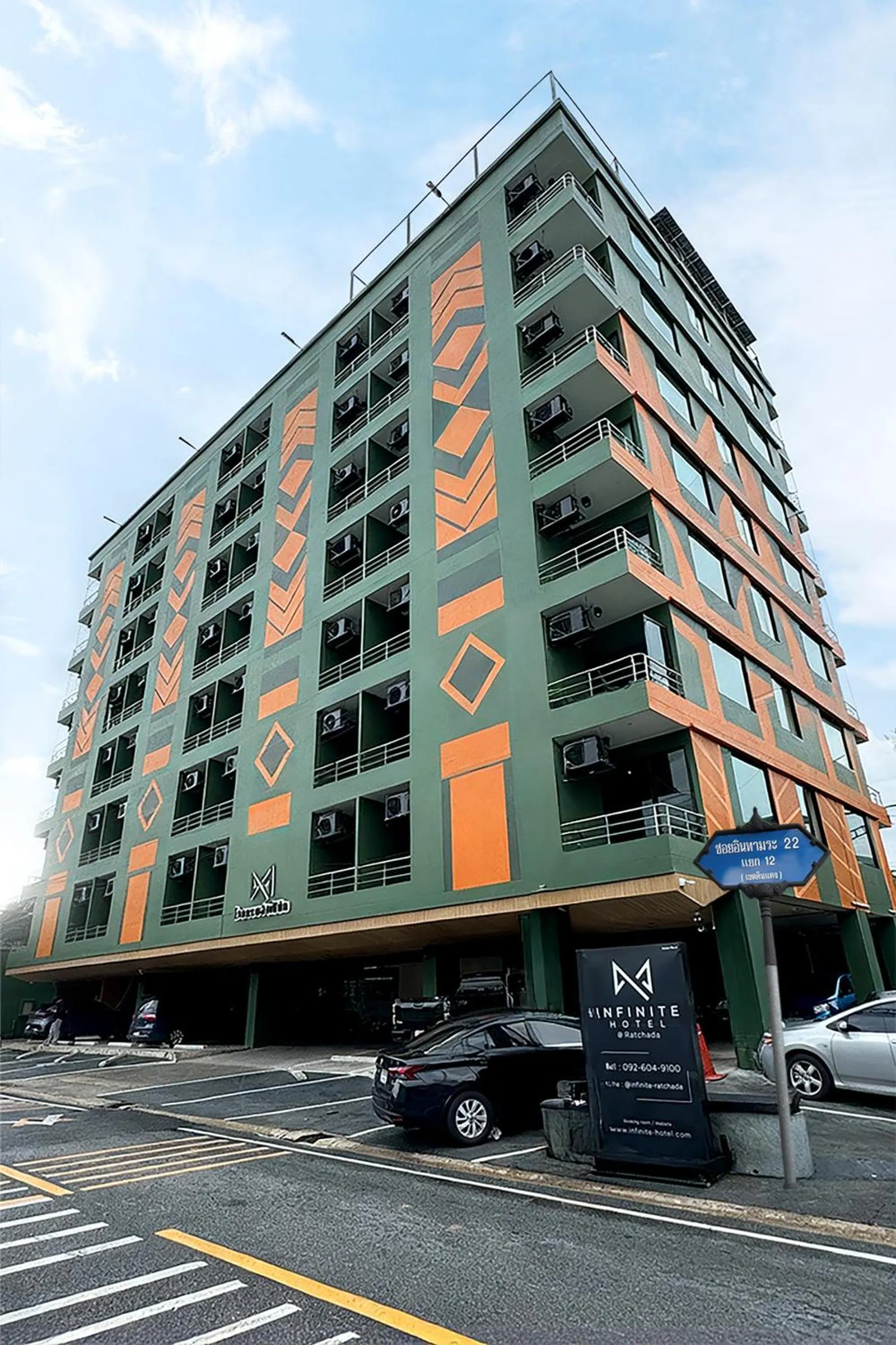 Infinite Hotel-Ratchada