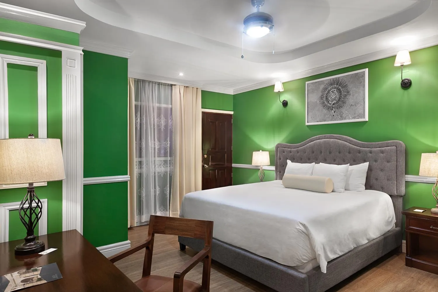 Photo of the whole room, Bed in Hotel la Perla Leon