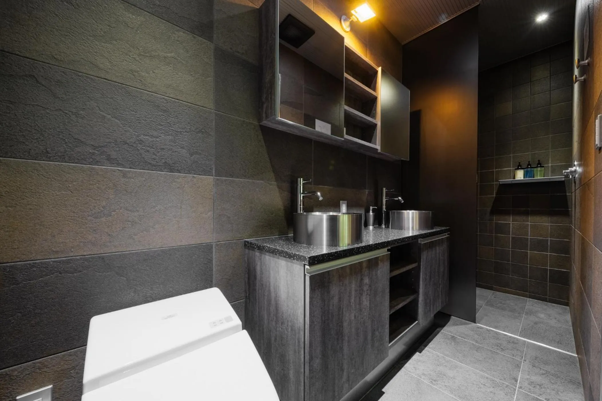 Phoenix Cocoon by HHG