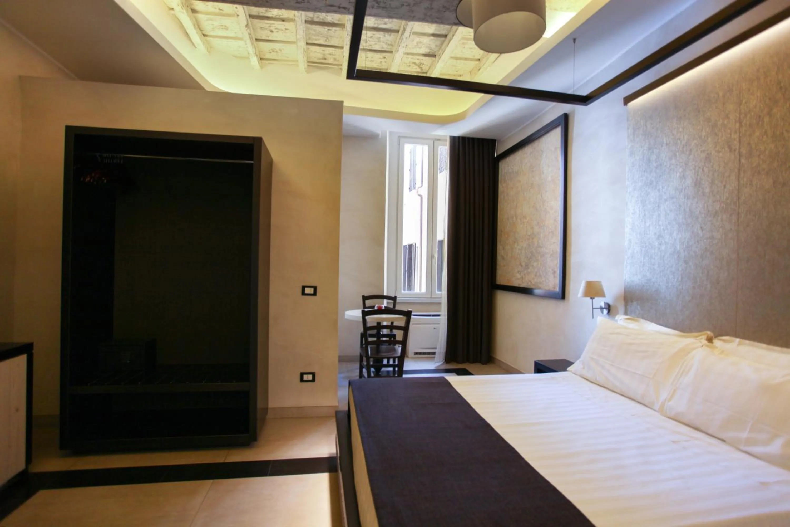 Bedroom, Bed in Campo De’ Fiori Prestige Rooms