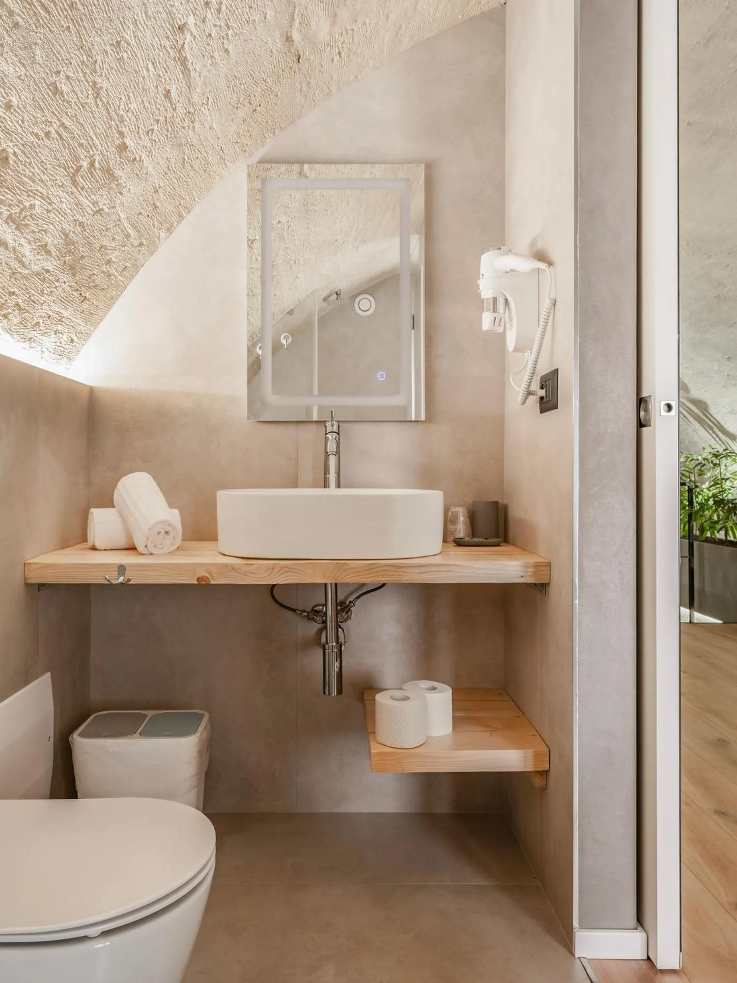 Bathroom in Hydria Rooms